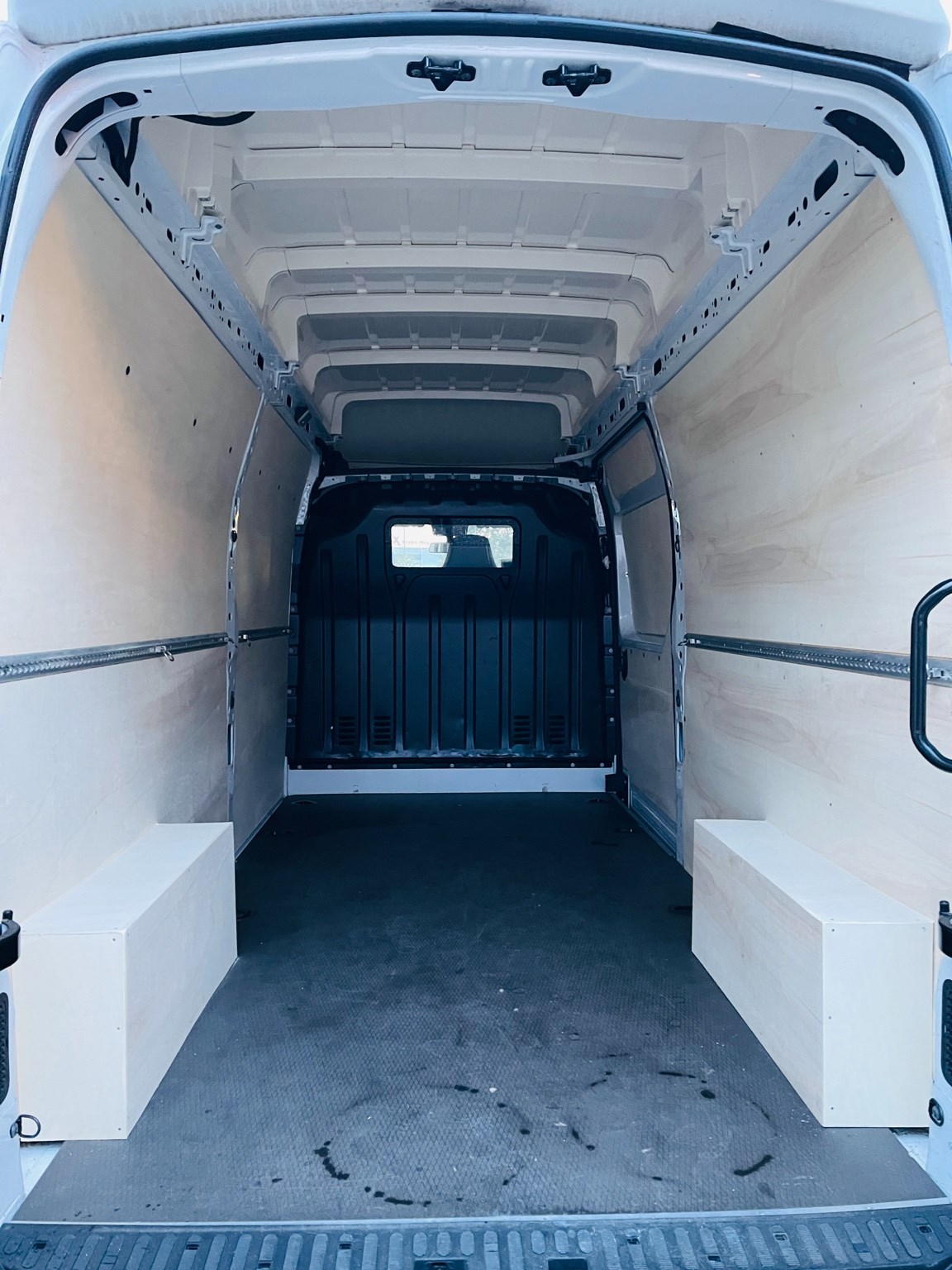 RENAULT Master T35 ENERGY 2.3dCi 180 L3H3 Quickshift-image-5