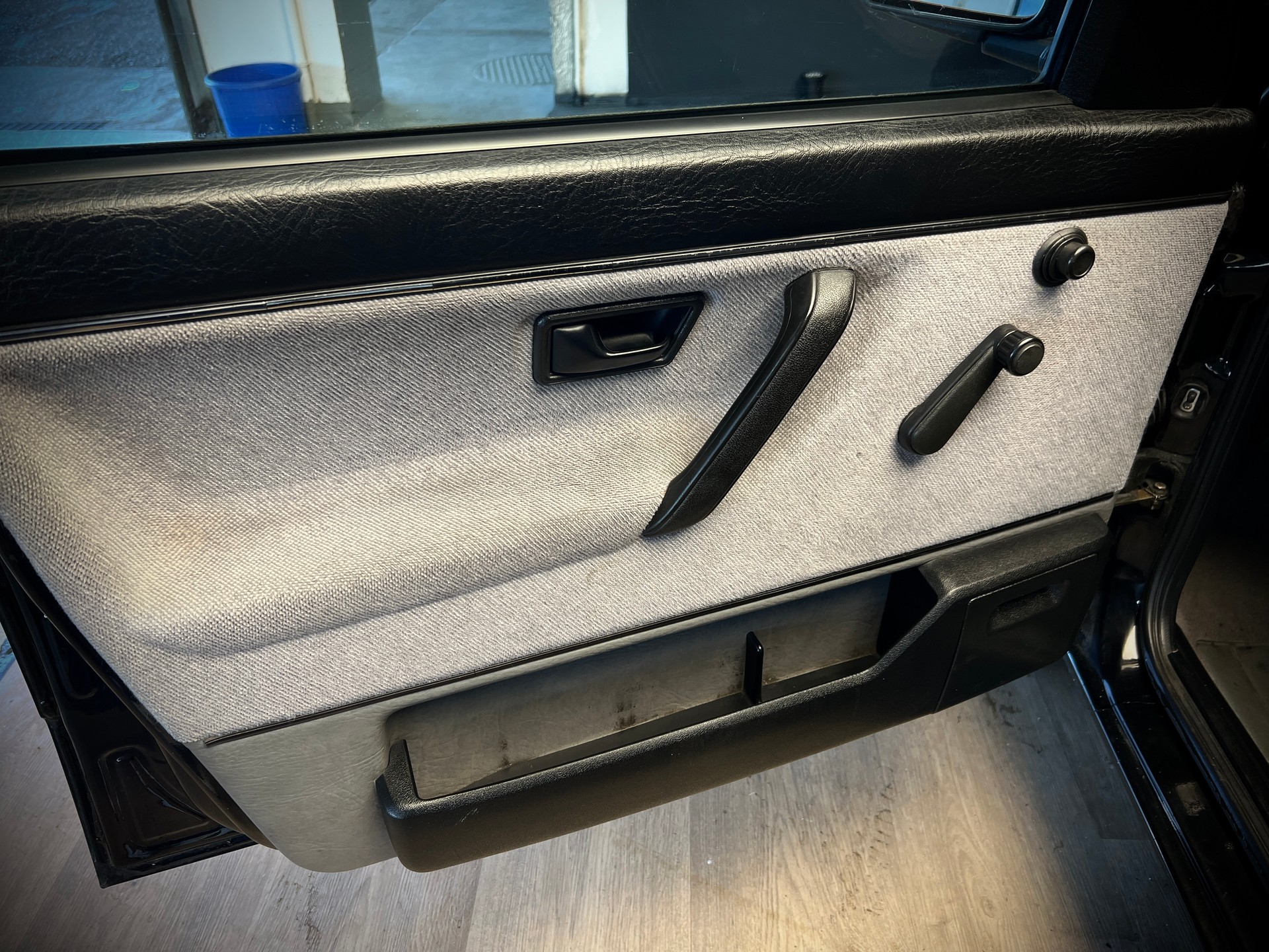 VW Golf 1300 GL-image-7