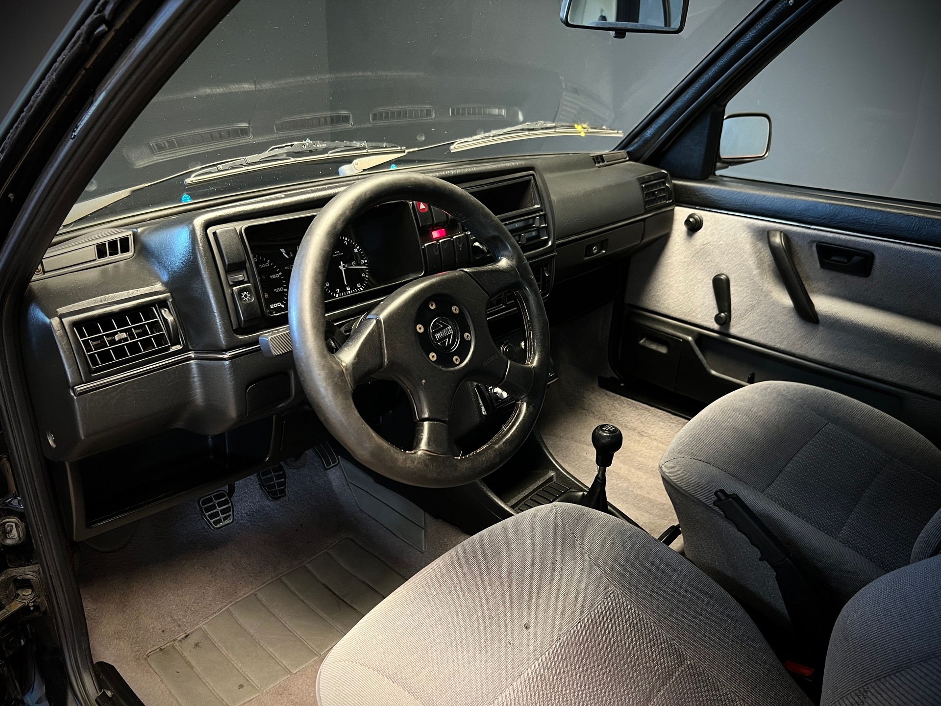 VW Golf 1300 GL-image-6