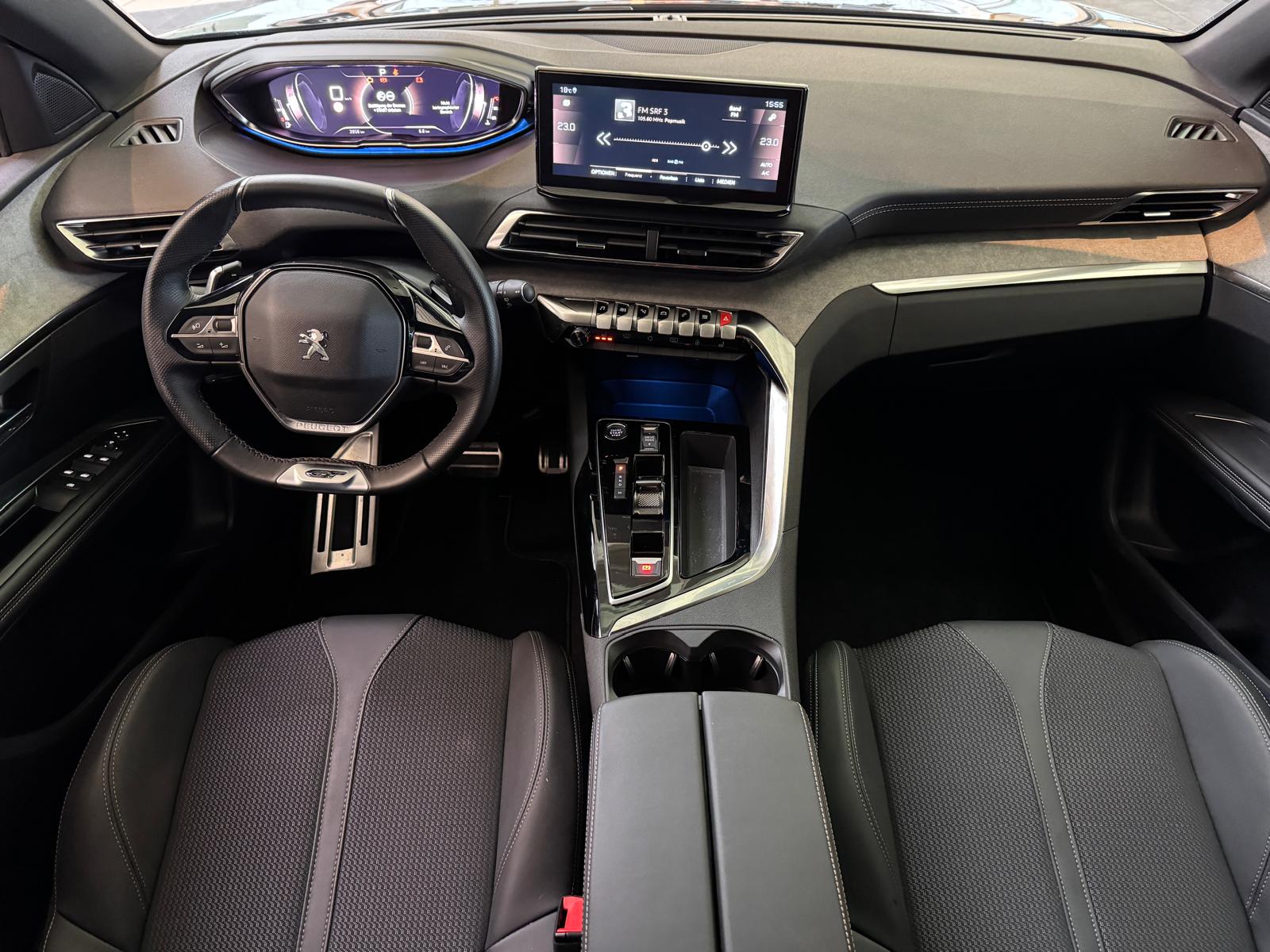 PEUGEOT 3008 1.2 PureTech GT-image-6