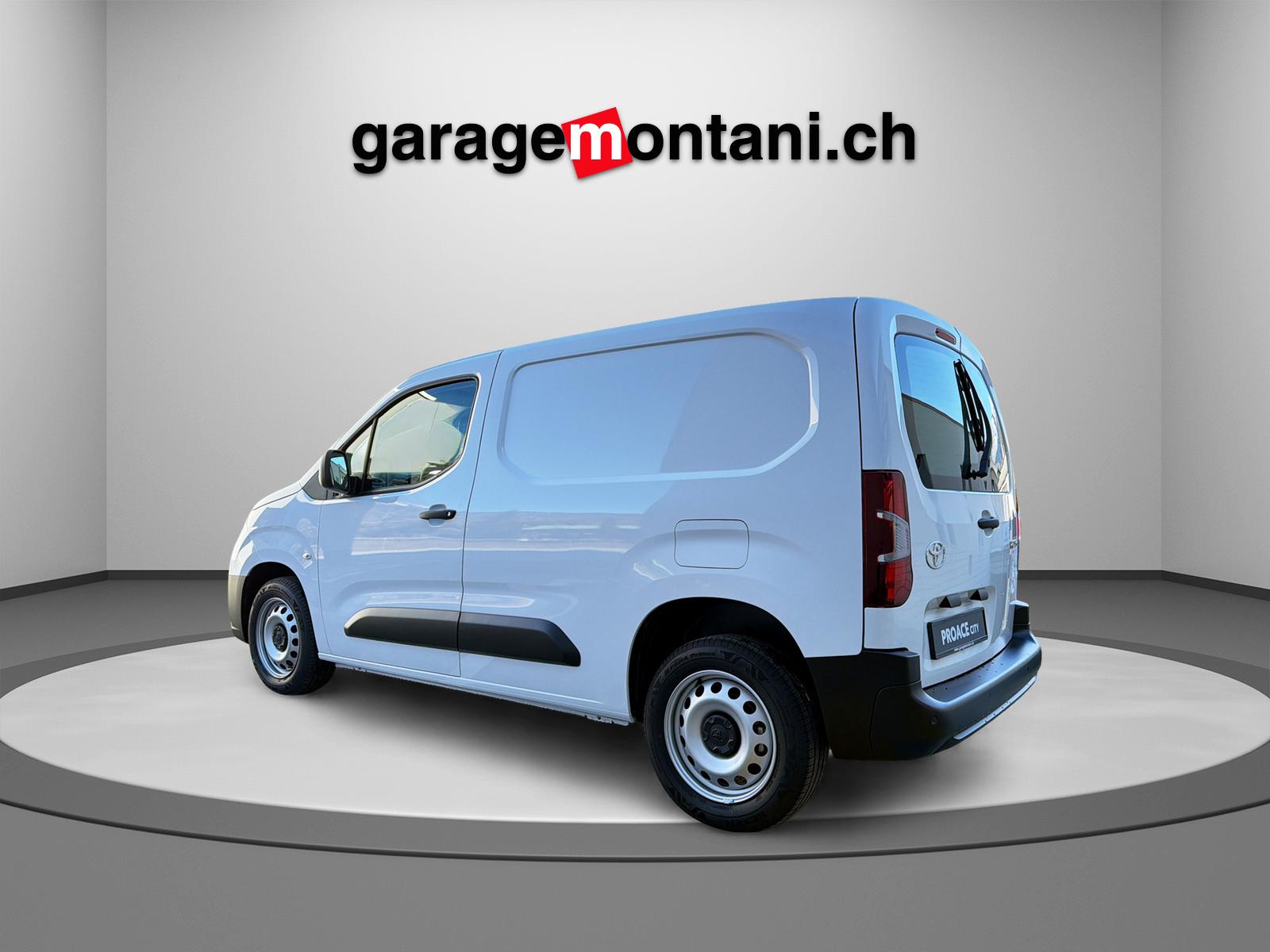 TOYOTA PROACE CITY Van L1 1.2 Active-image-3