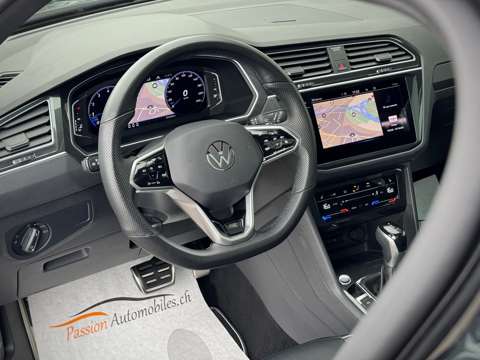 VW Tiguan 2.0TSI R-Line 4Motion DSG - Véhicule Suisse (CH)-image-2