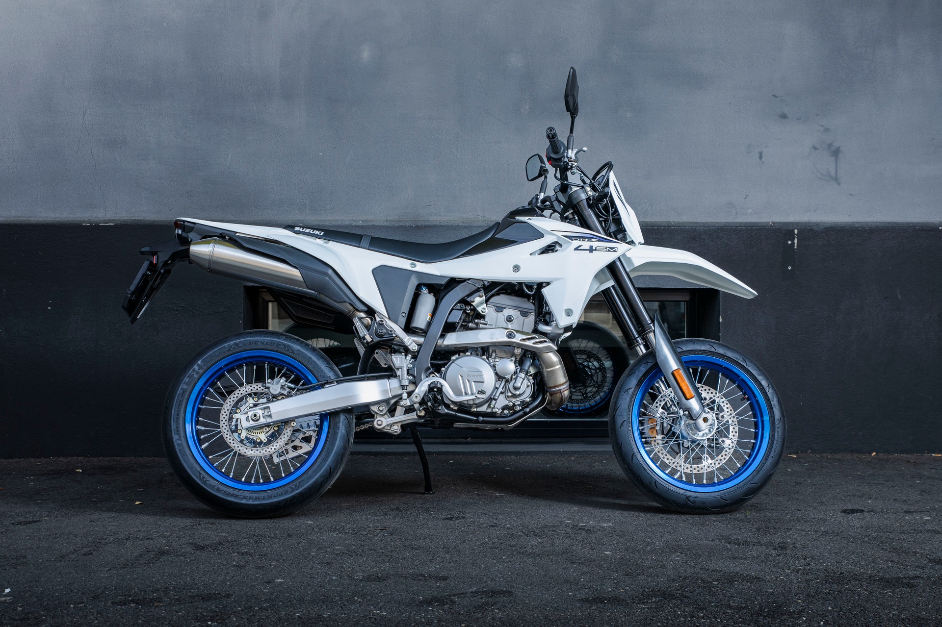 SUZUKI DR-Z 400-image-13
