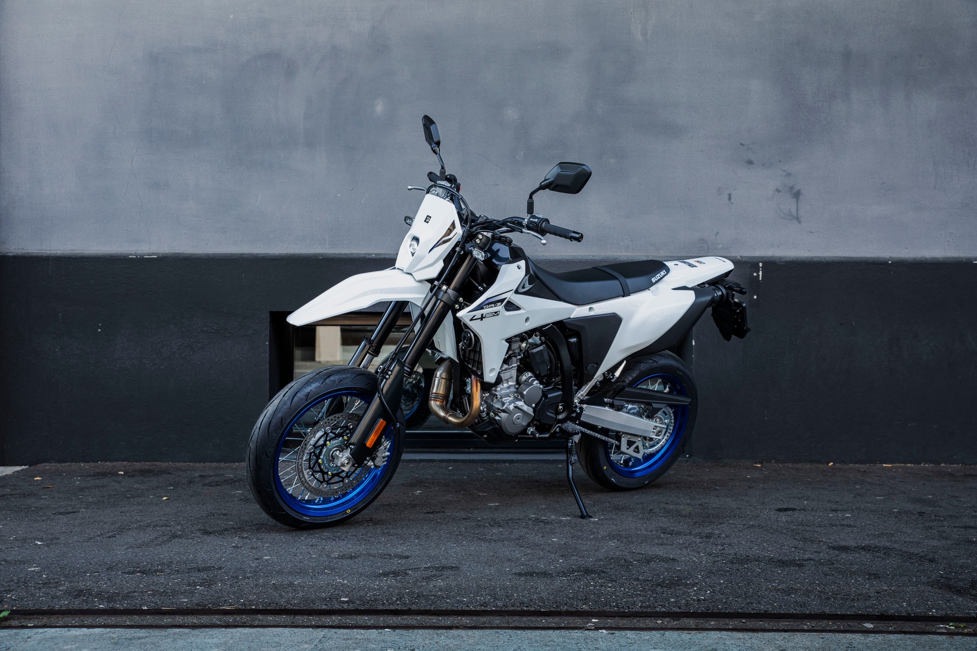 SUZUKI DR-Z 400-showroom-element-2