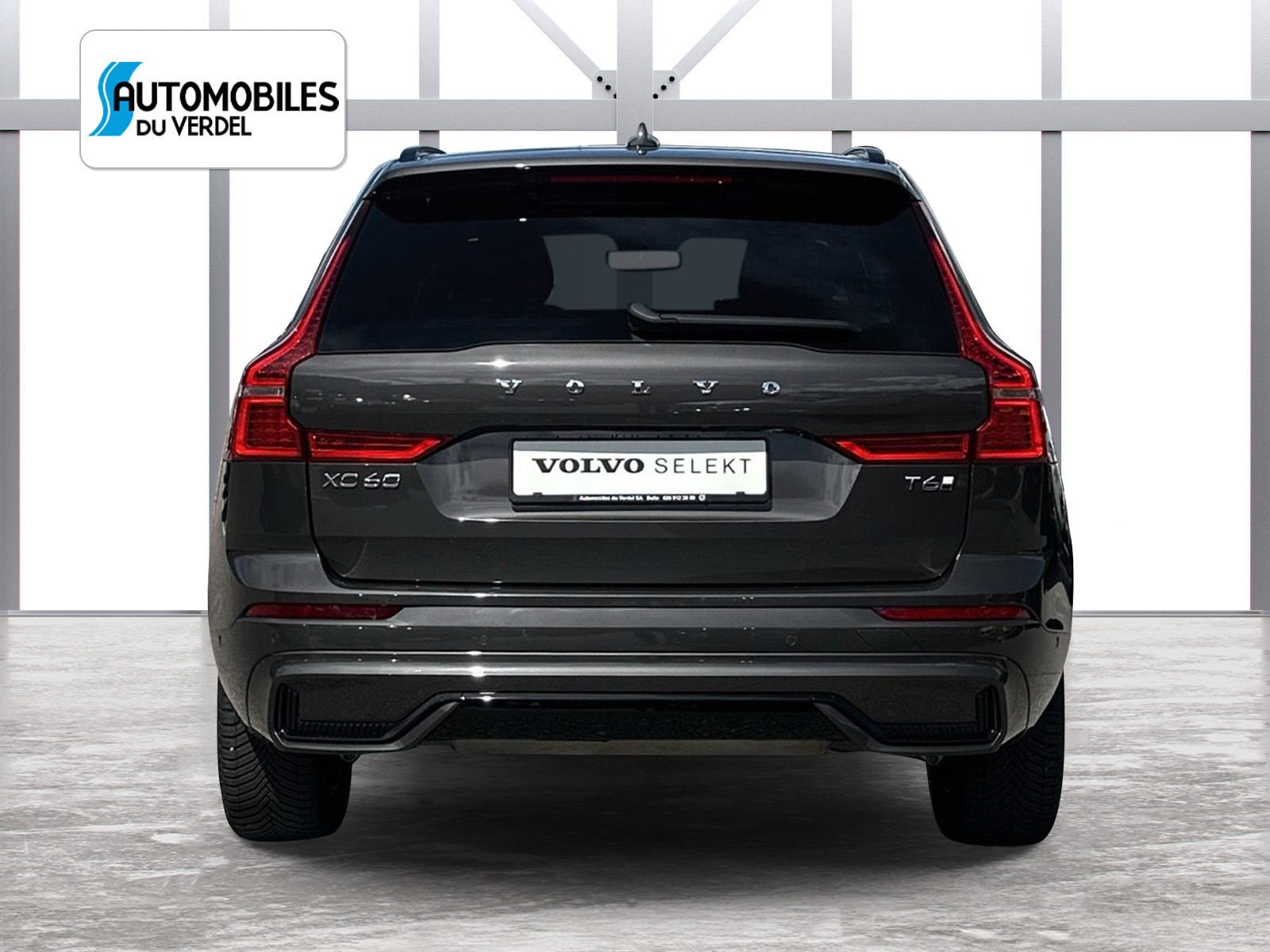VOLVO XC60 2.0 T6 TE Plus Dark eAWD-image-3