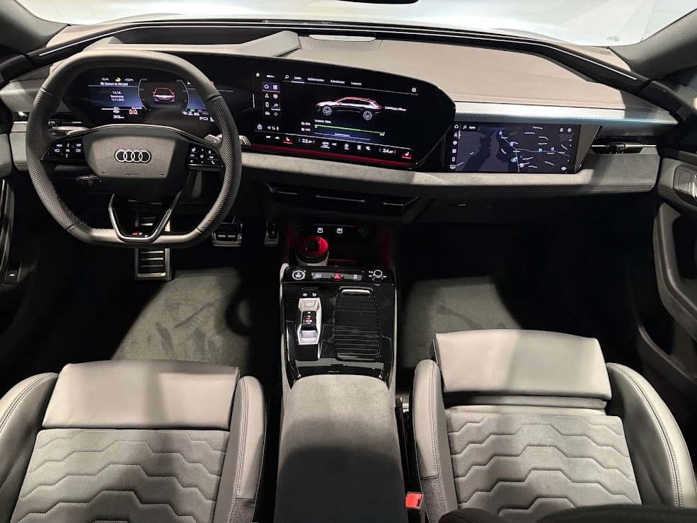 AUDI A6 Avant e-tron quattro-image-11