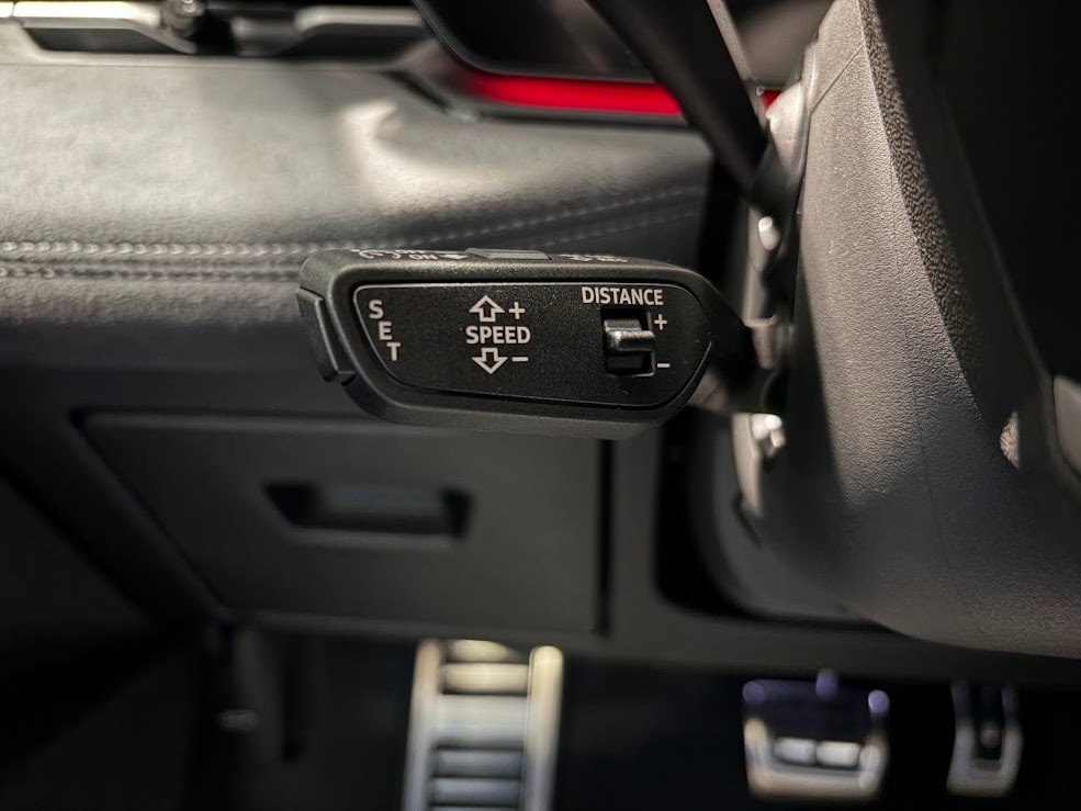 AUDI A6 Avant e-tron quattro-image-6