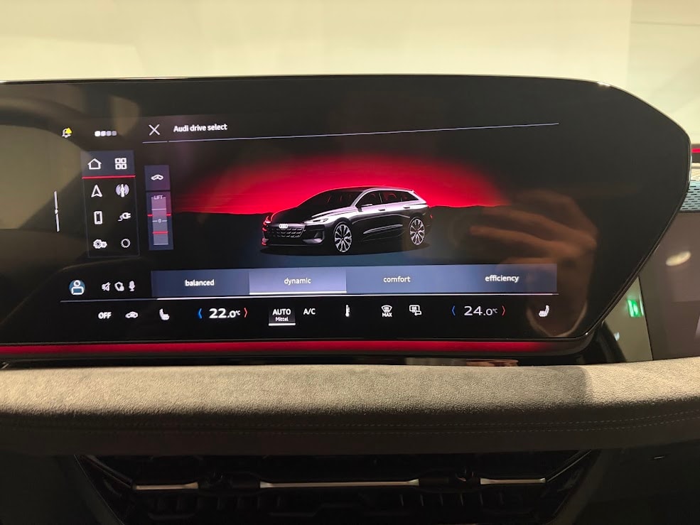 AUDI A6 Avant e-tron quattro-image-8