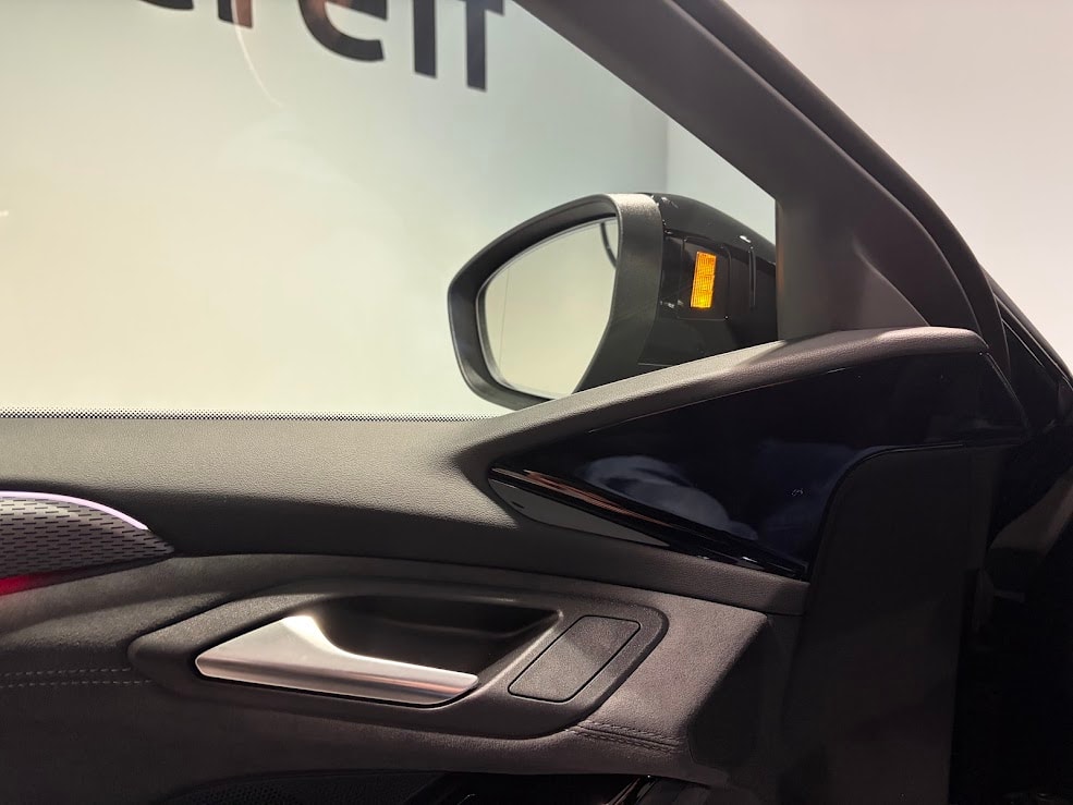 AUDI A6 Avant e-tron quattro-image-7