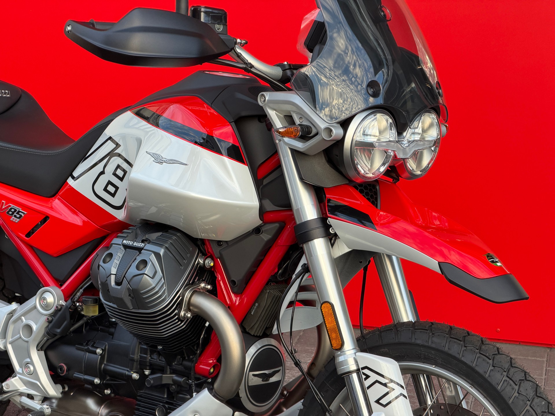 MOTO GUZZI V85 TT E5+ (35kW)-image-10