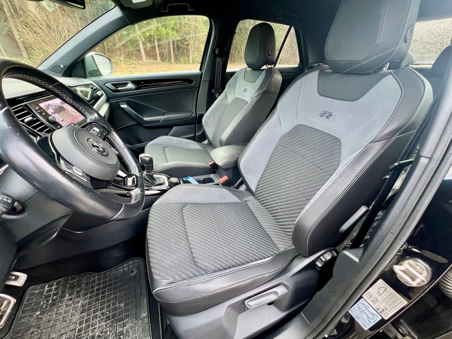 VW T-Roc 2.0 TSI R DSG 4Motion-image-8