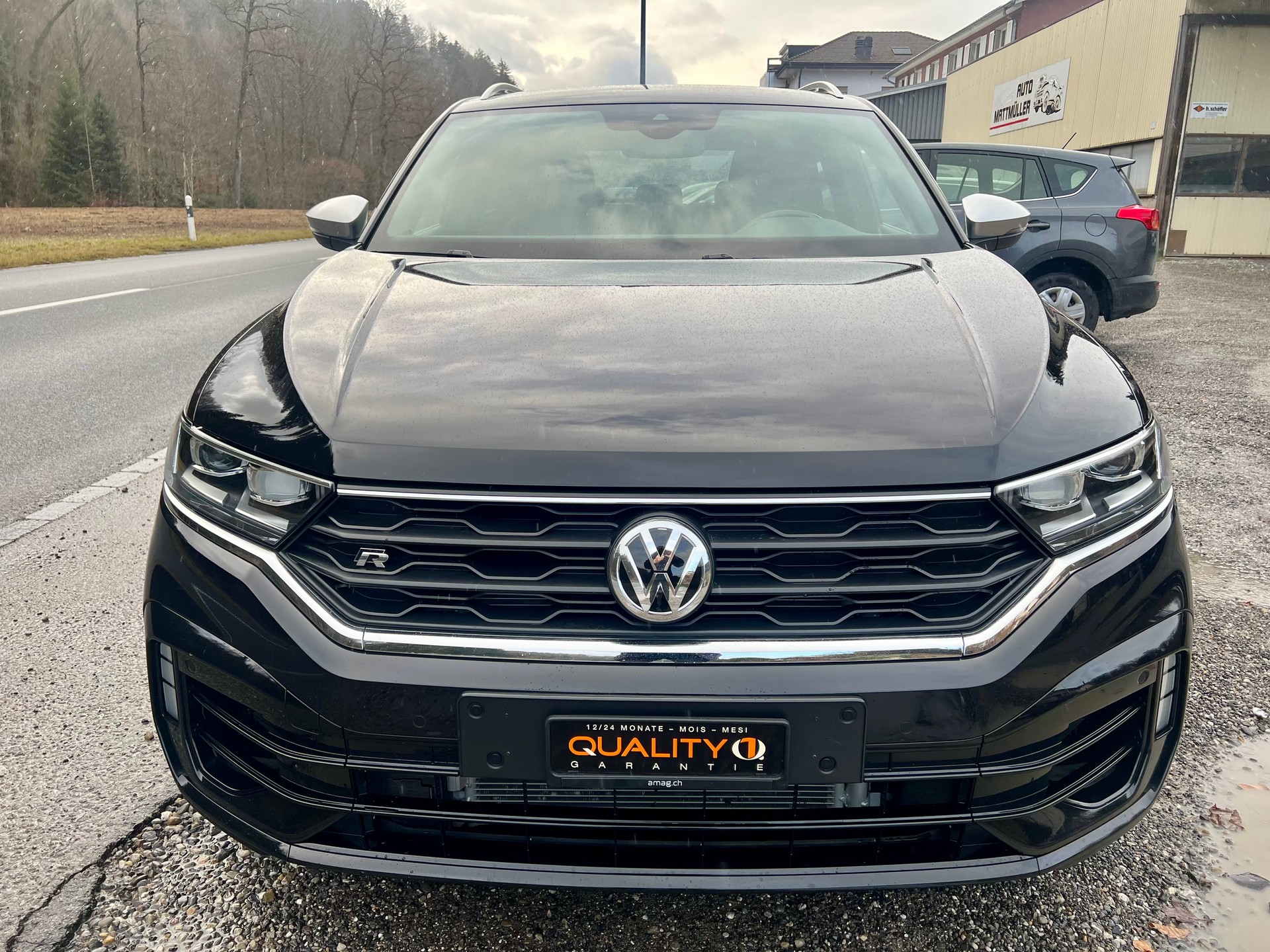 VW T-Roc 2.0 TSI R DSG 4Motion-image-5