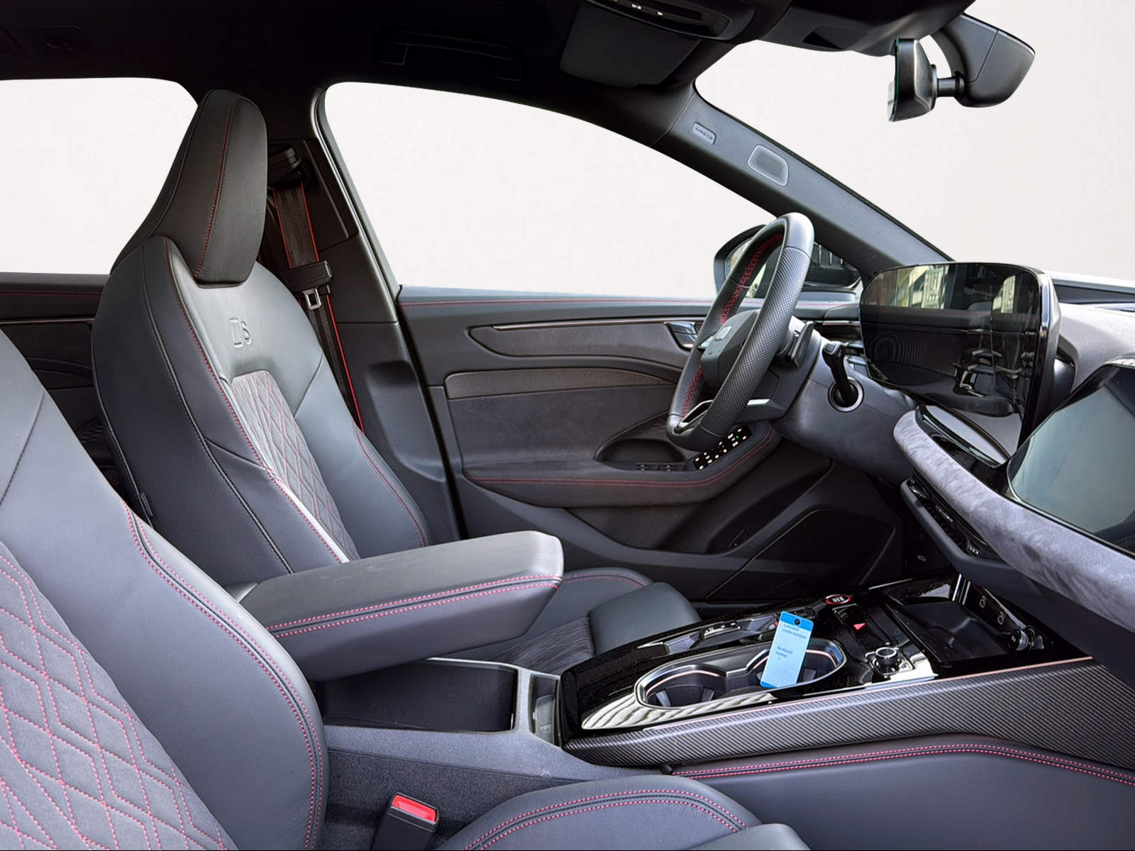 AUDI A6 Avant TFSI quattro 270 kW S tronic-image-4