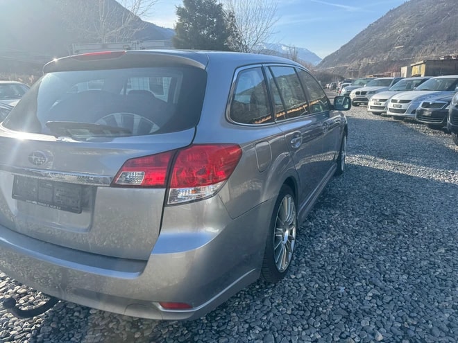 SUBARU Legacy 2.5i Limited S AWD Lineartronic-image-5