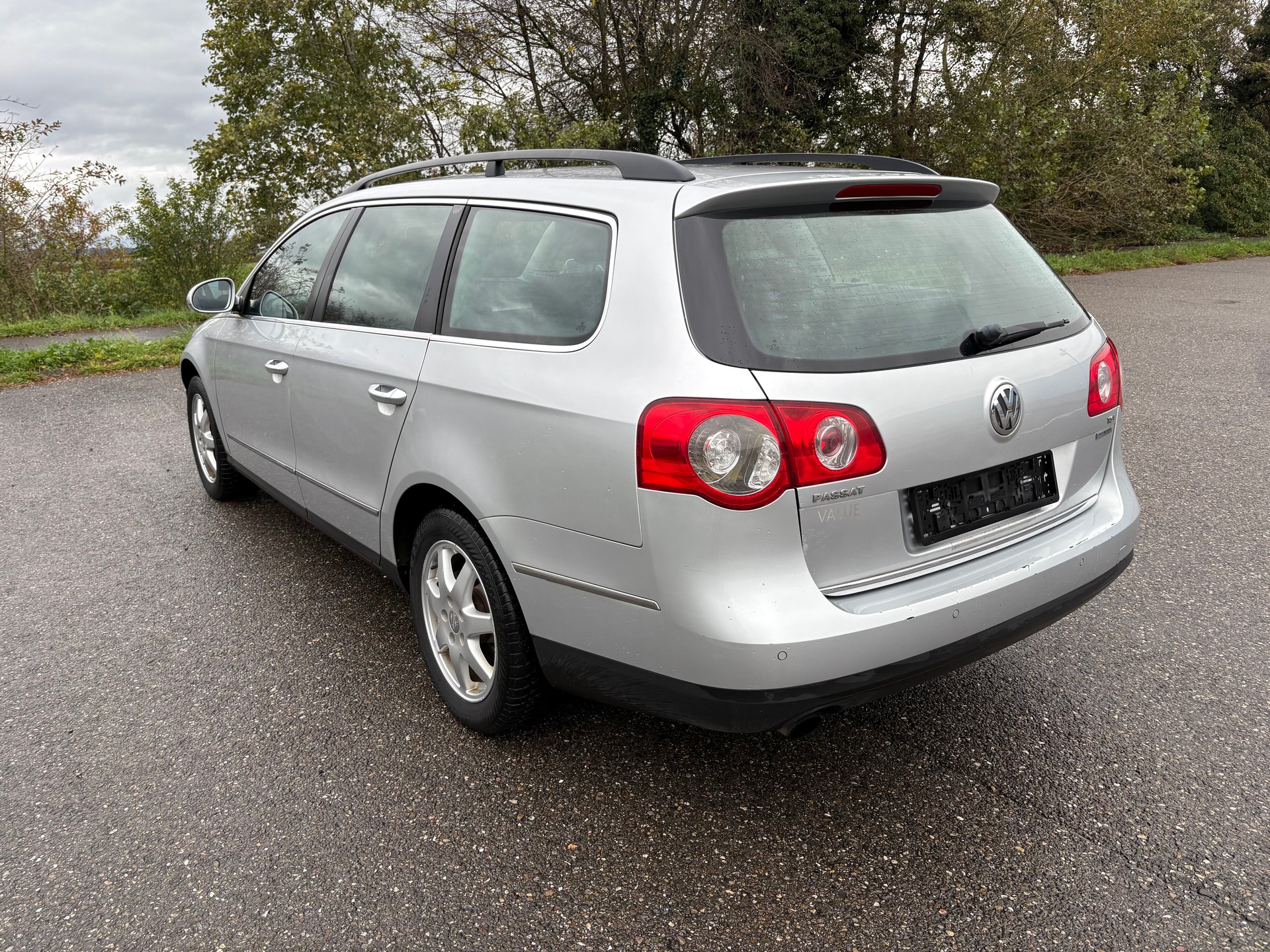 VW Passat Variant 1.4 TSI BlueMotion Highline-image-2