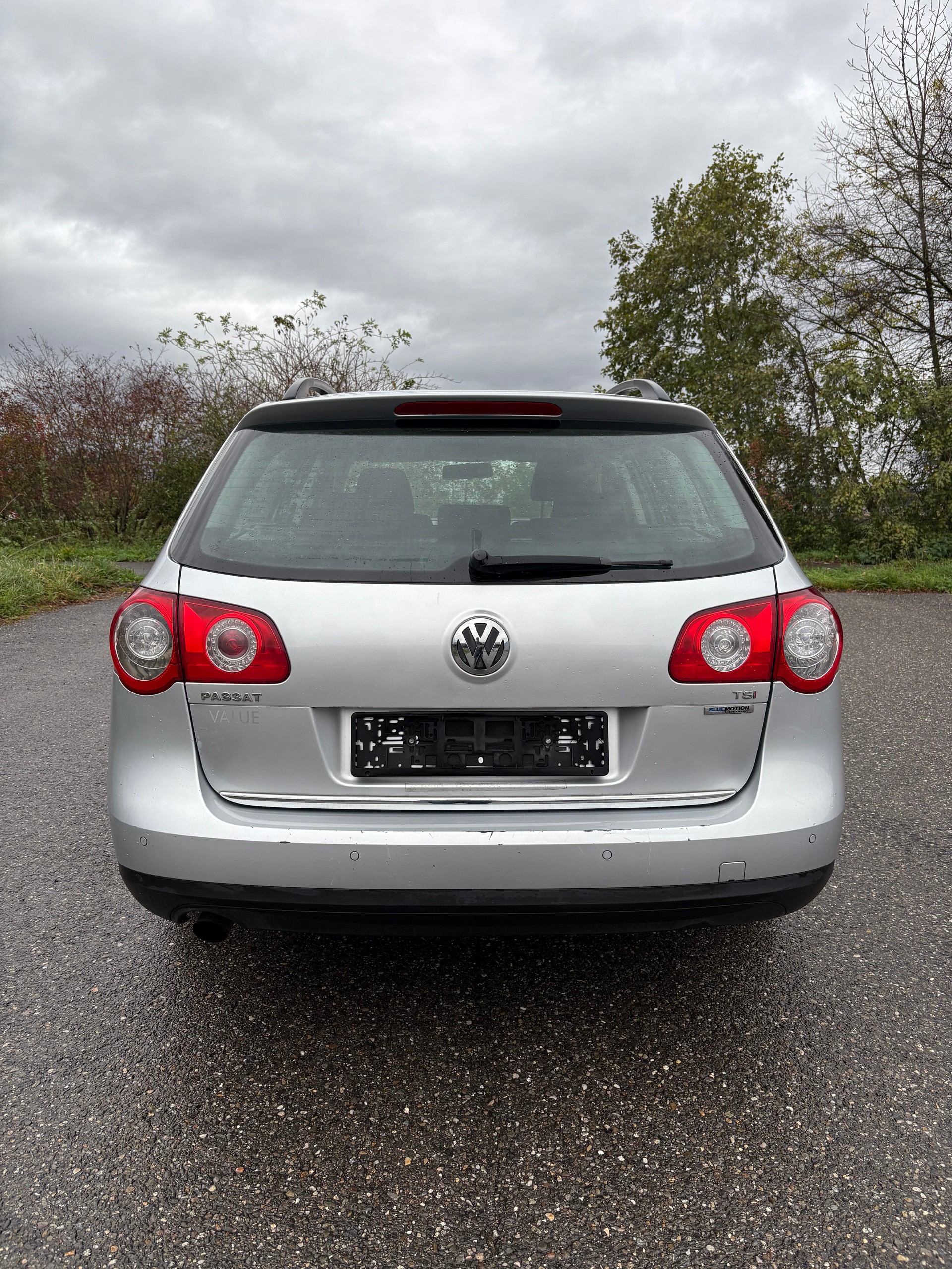 VW Passat Variant 1.4 TSI BlueMotion Highline-image-4