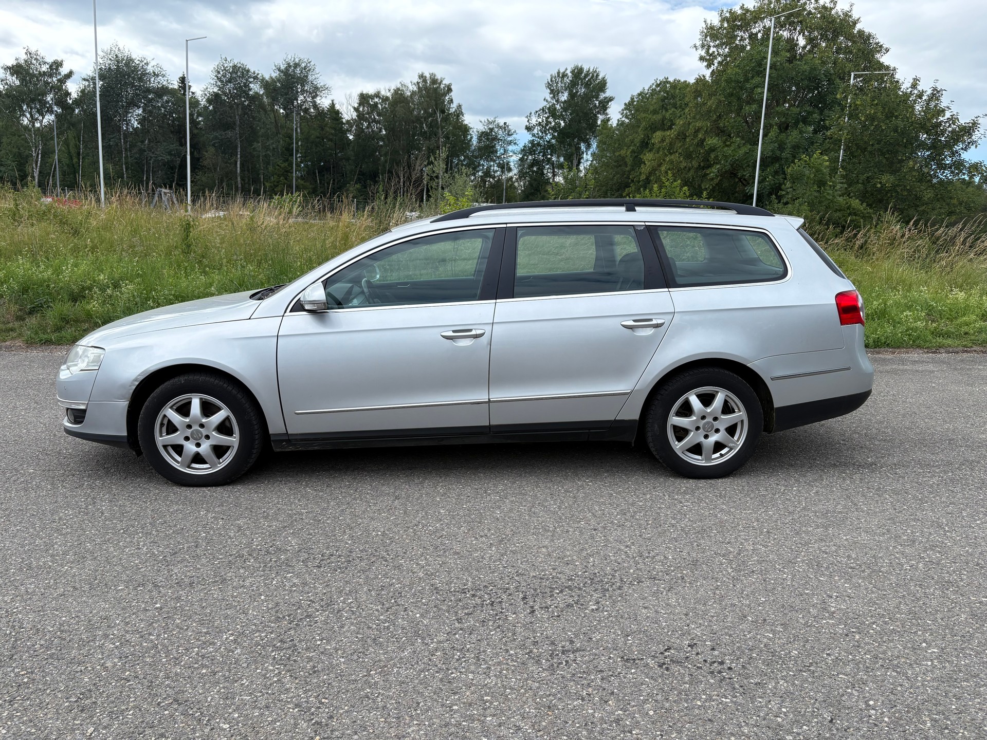VW Passat Variant 1.4 TSI BlueMotion Highline-image-7