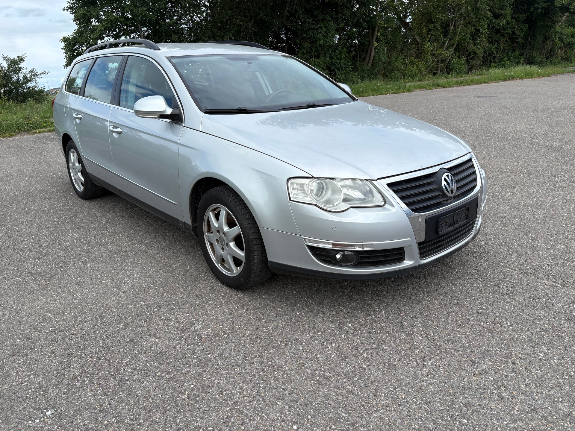 VW Passat Variant 1.4 TSI BlueMotion Highline-image-1