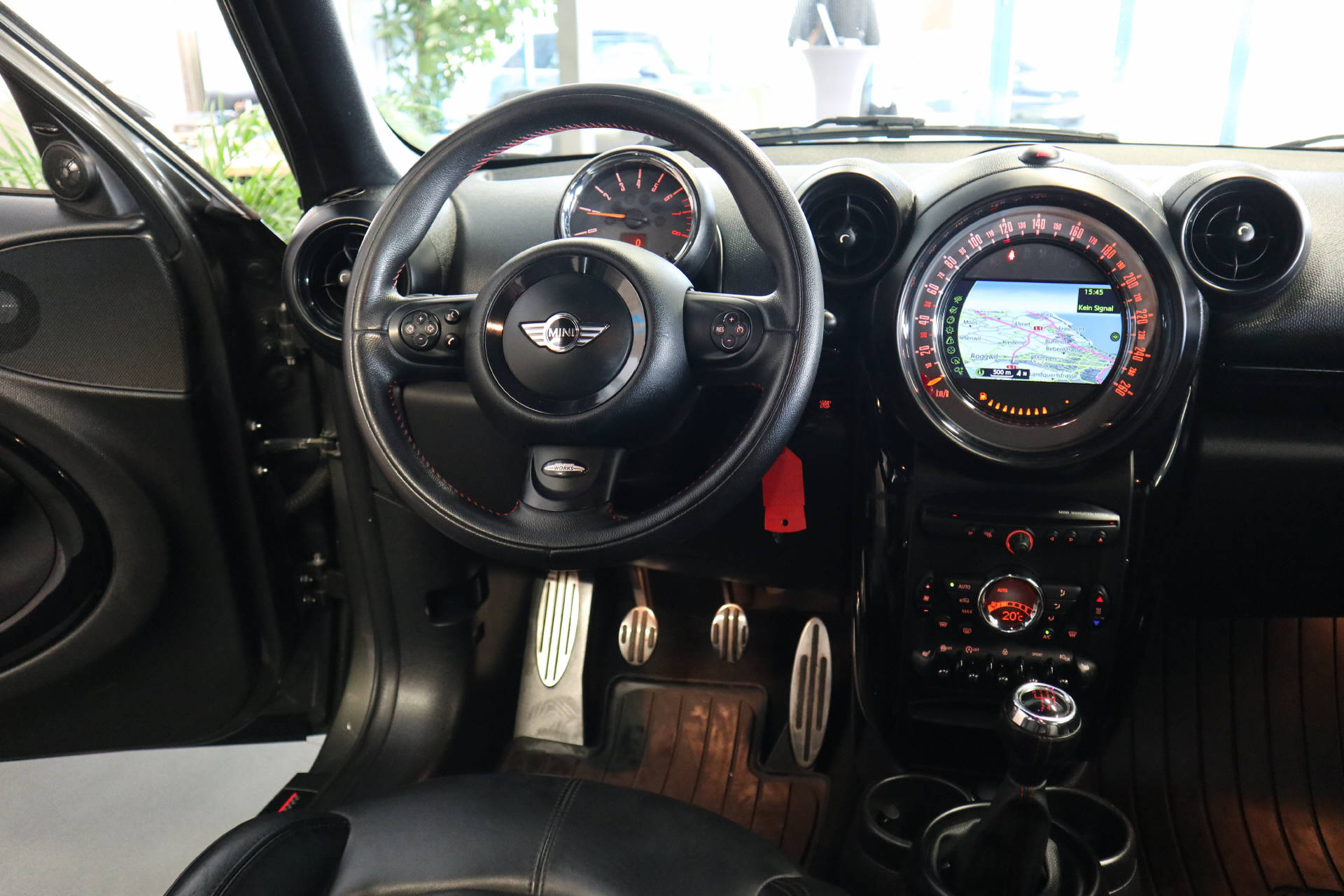 MINI Countryman 1.6i John Cooper Works ALL4-image-11