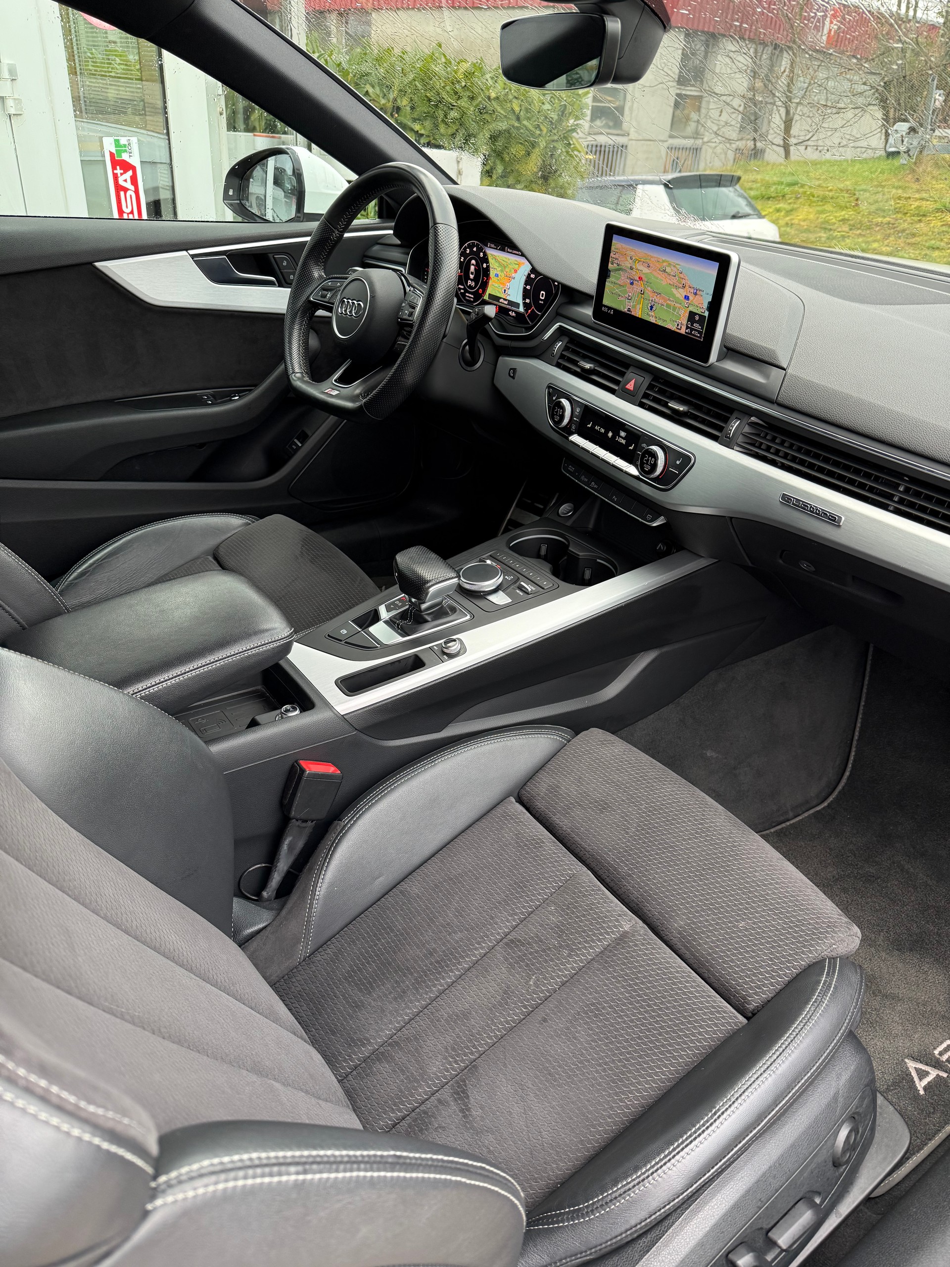 AUDI A5 Coupé 2.0 TFSI Sport quattro S-tronic-image-4