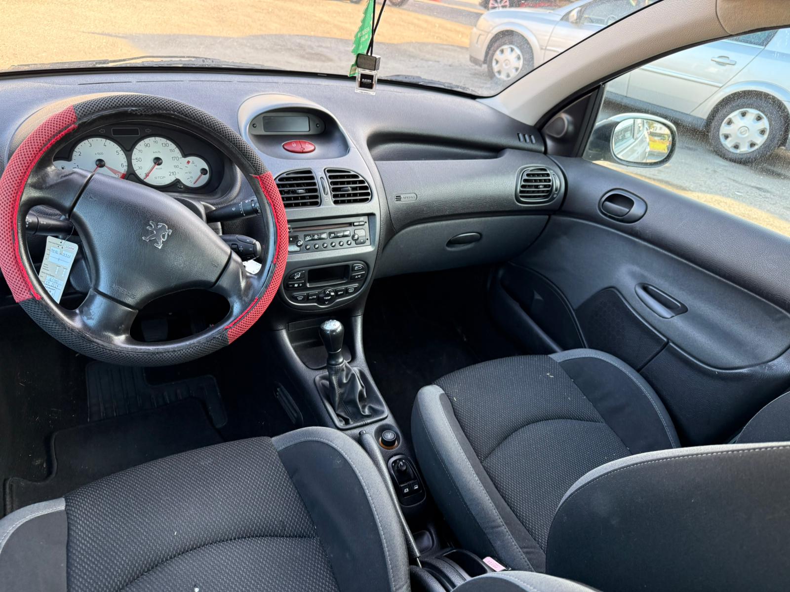 PEUGEOT 206 1.4 Trendy-image-7