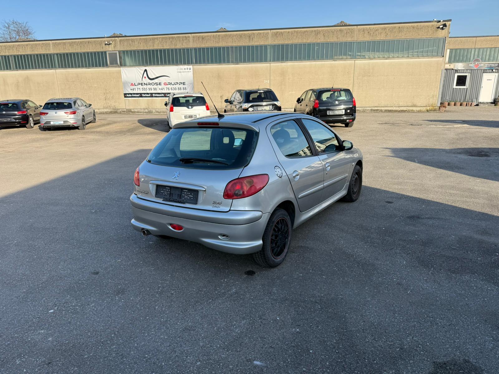 PEUGEOT 206 1.4 Trendy-image-5