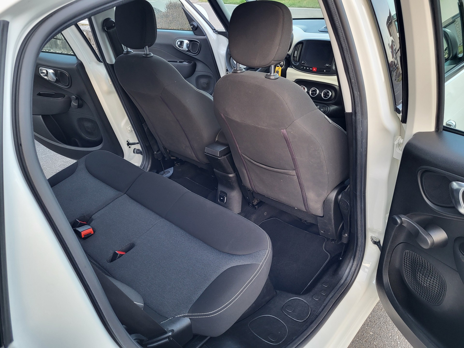 FIAT 500L 1.4 TB 16V Pop Star-image-9