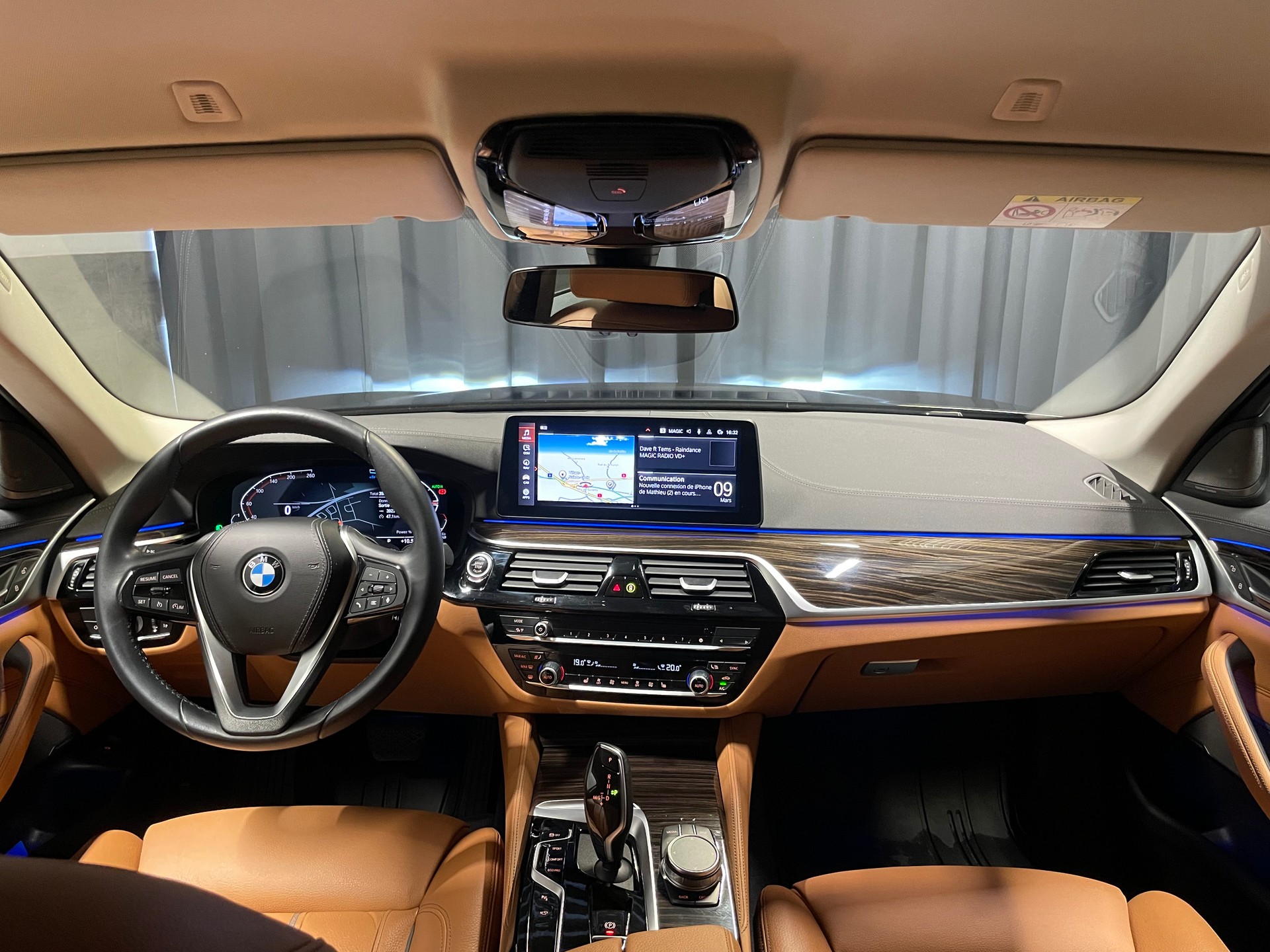 BMW 520d xDrive 48V Luxury Line Steptronic(M)(16)-image-8