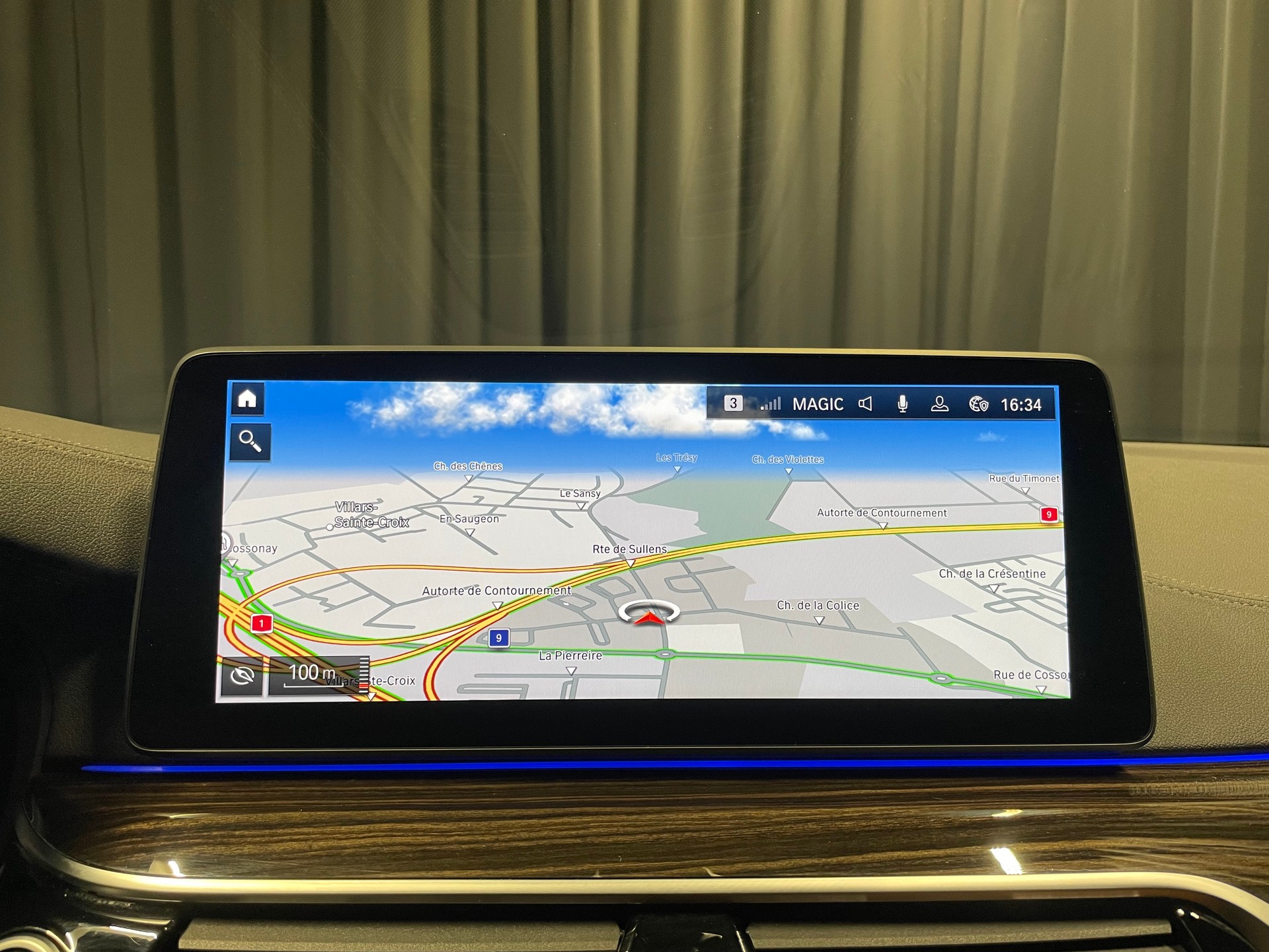 BMW 520d xDrive 48V Luxury Line Steptronic(M)(16)-image-12