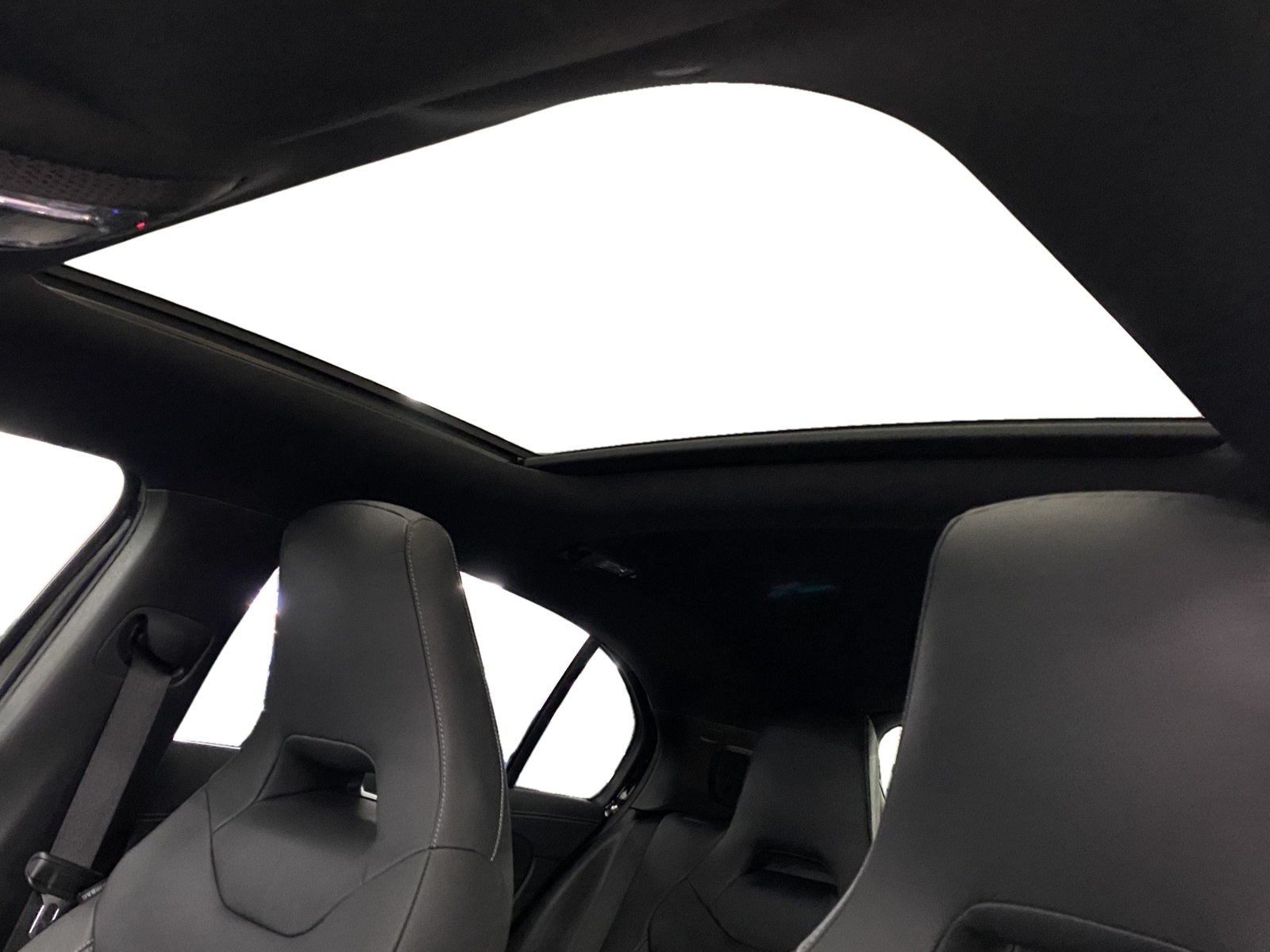 MERCEDES-BENZ A 45 S AMG 4matic+-image-11