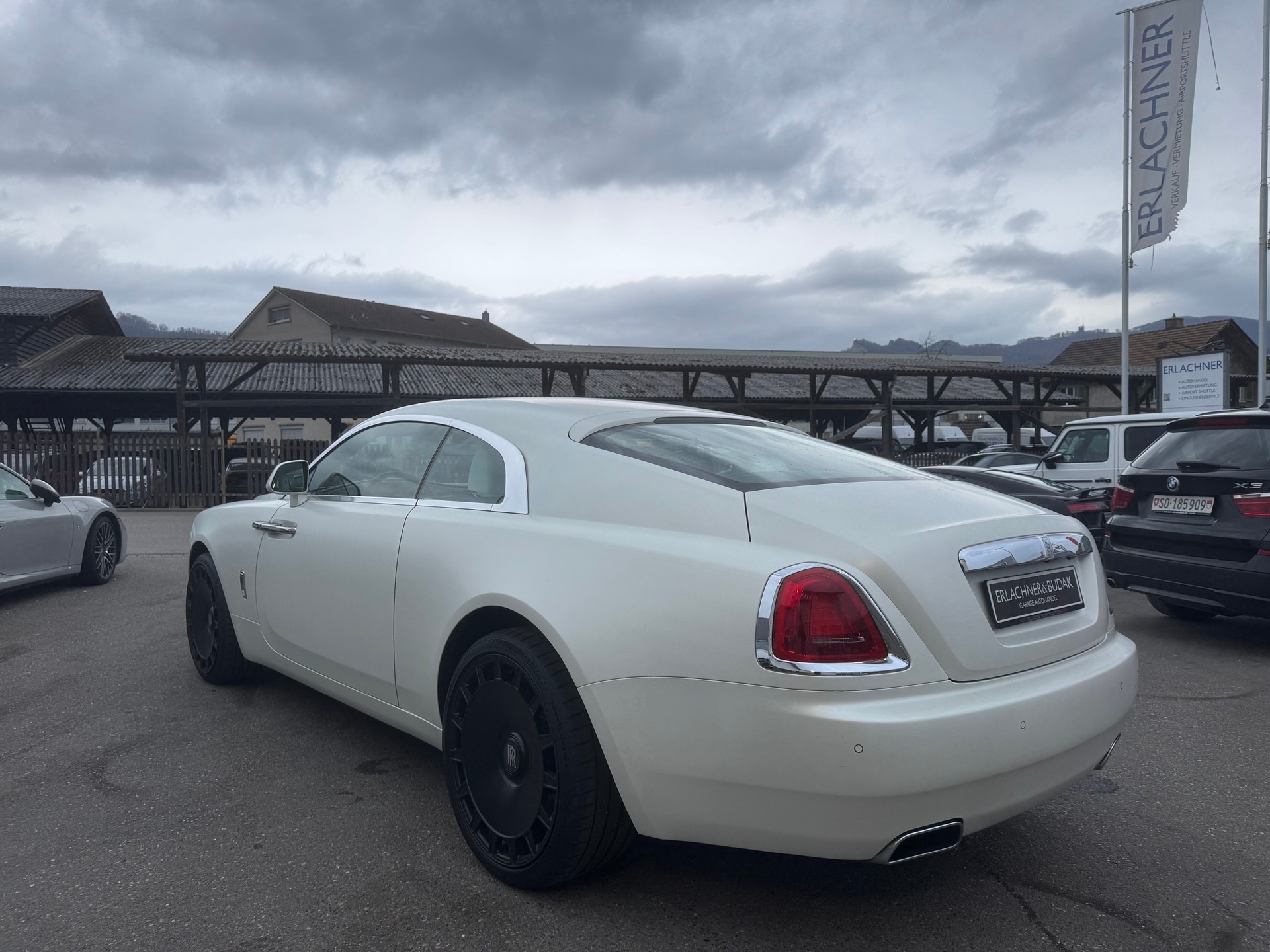 ROLLS-ROYCE Wraith 6.6 V12 *1 OF 3* *Porto Cervo*-showroom-element-2