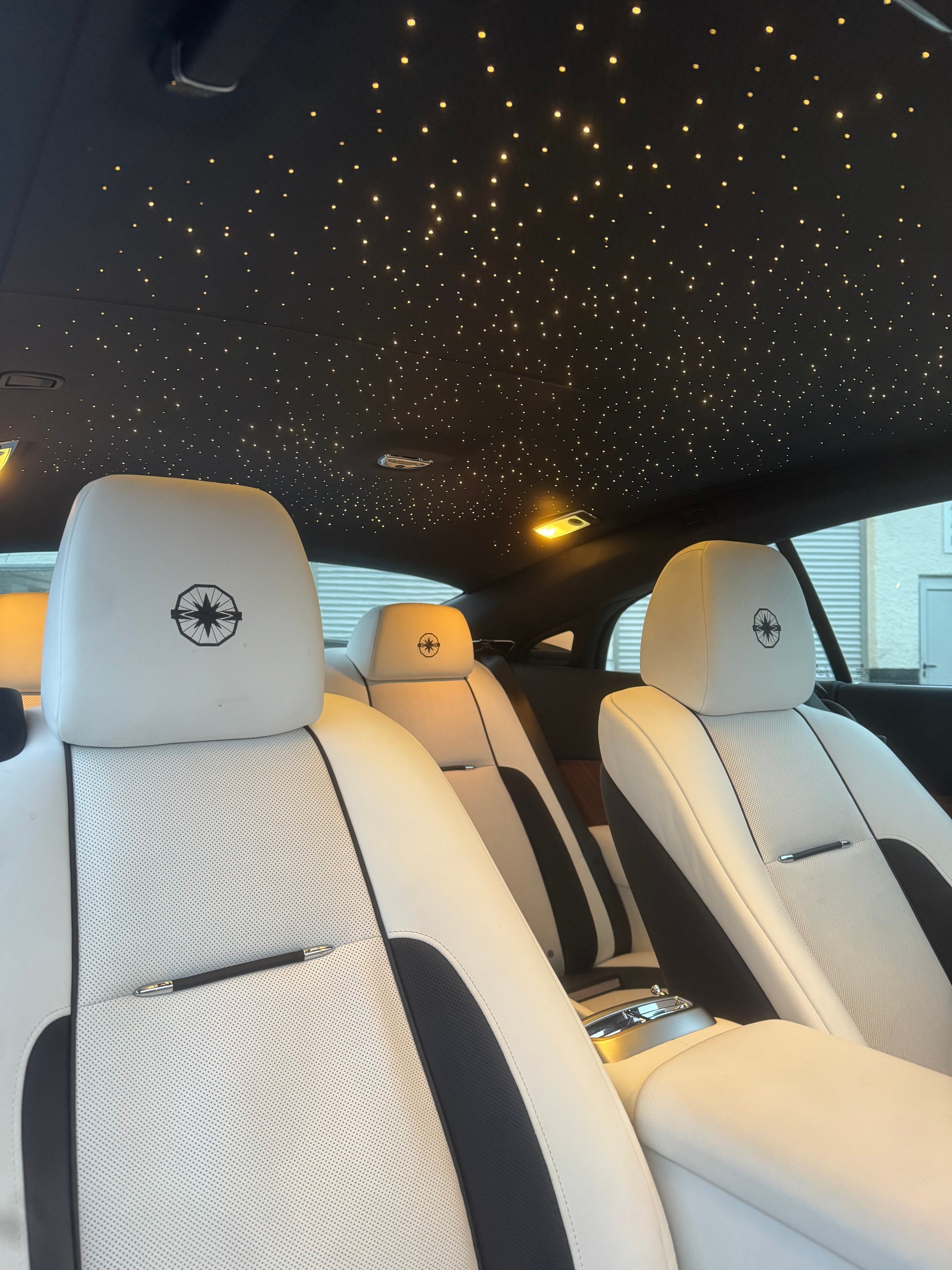 ROLLS-ROYCE Wraith 6.6 V12 *1 OF 3* *Porto Cervo*-image-11