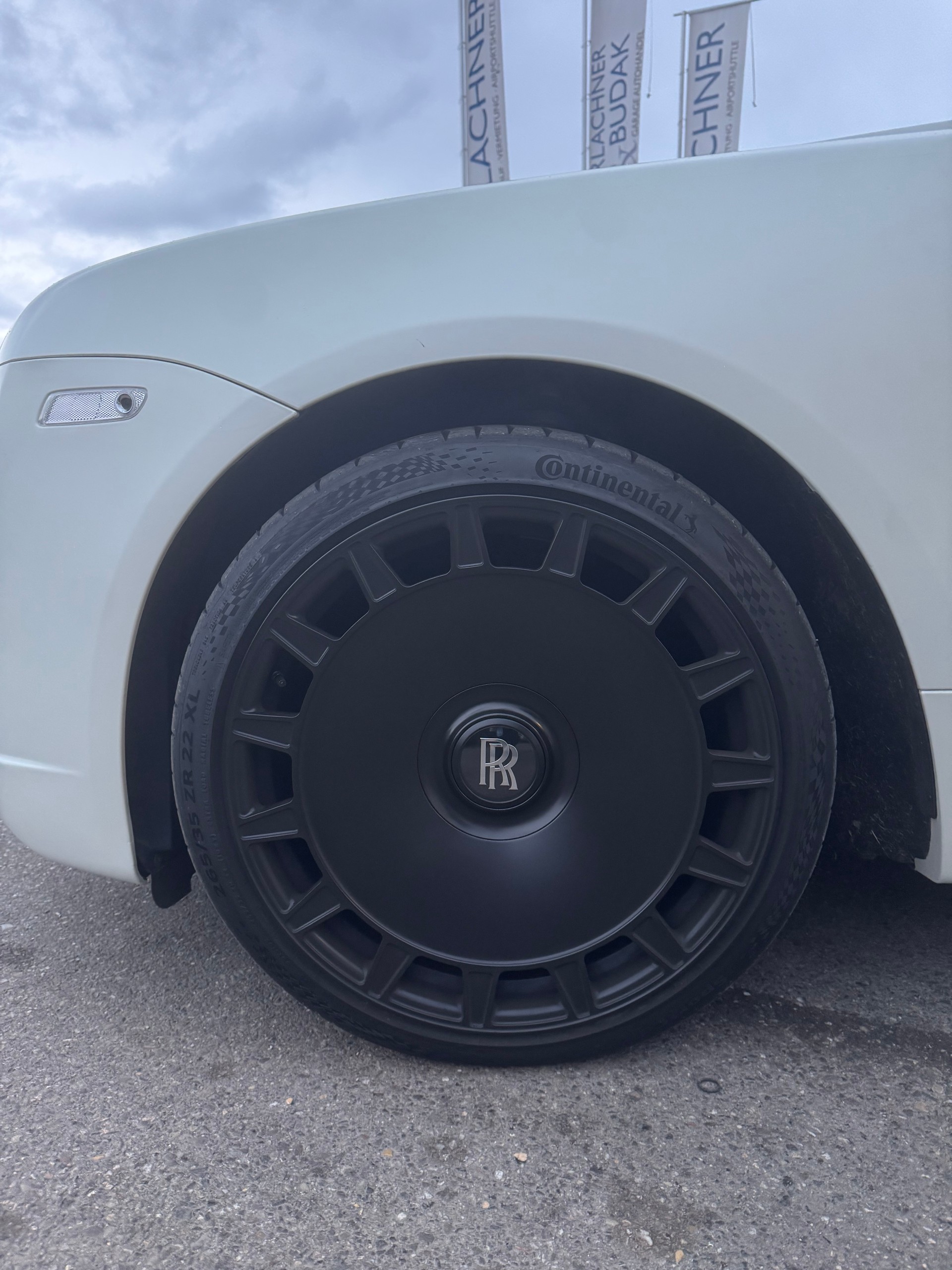 ROLLS-ROYCE Wraith 6.6 V12 *1 OF 3* *Porto Cervo*-image-13