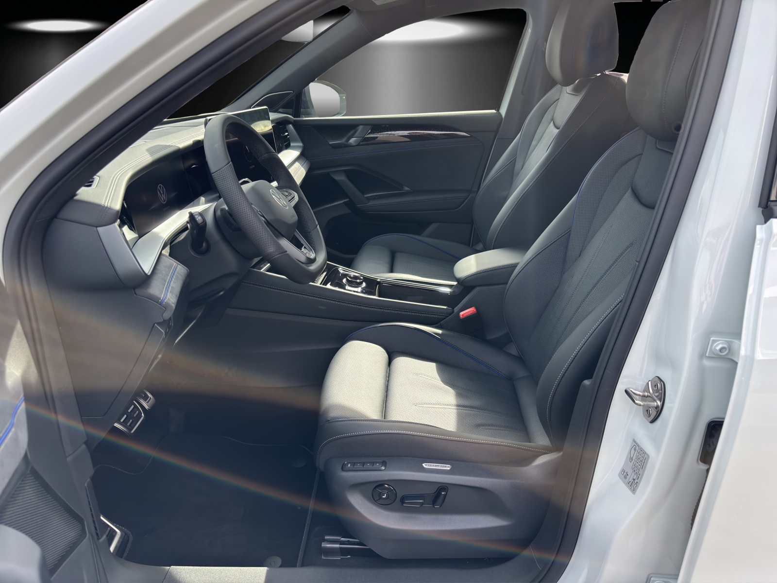 VW Tayron 2.0 TSI R-Line DSG 4Motion-image-9