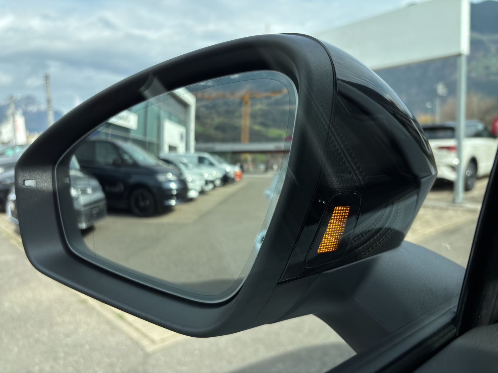 VW Tayron 2.0 TSI R-Line DSG 4Motion-image-16