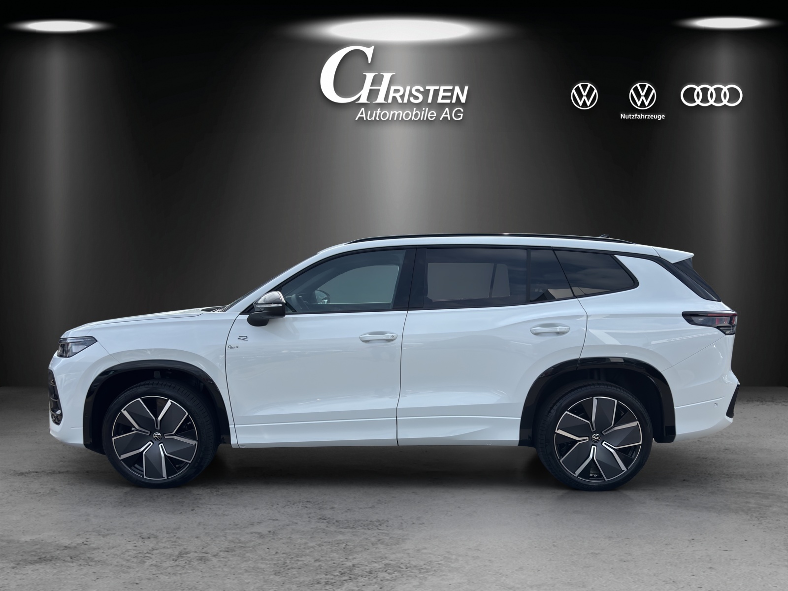 VW Tayron 2.0 TSI R-Line DSG 4Motion-image-1