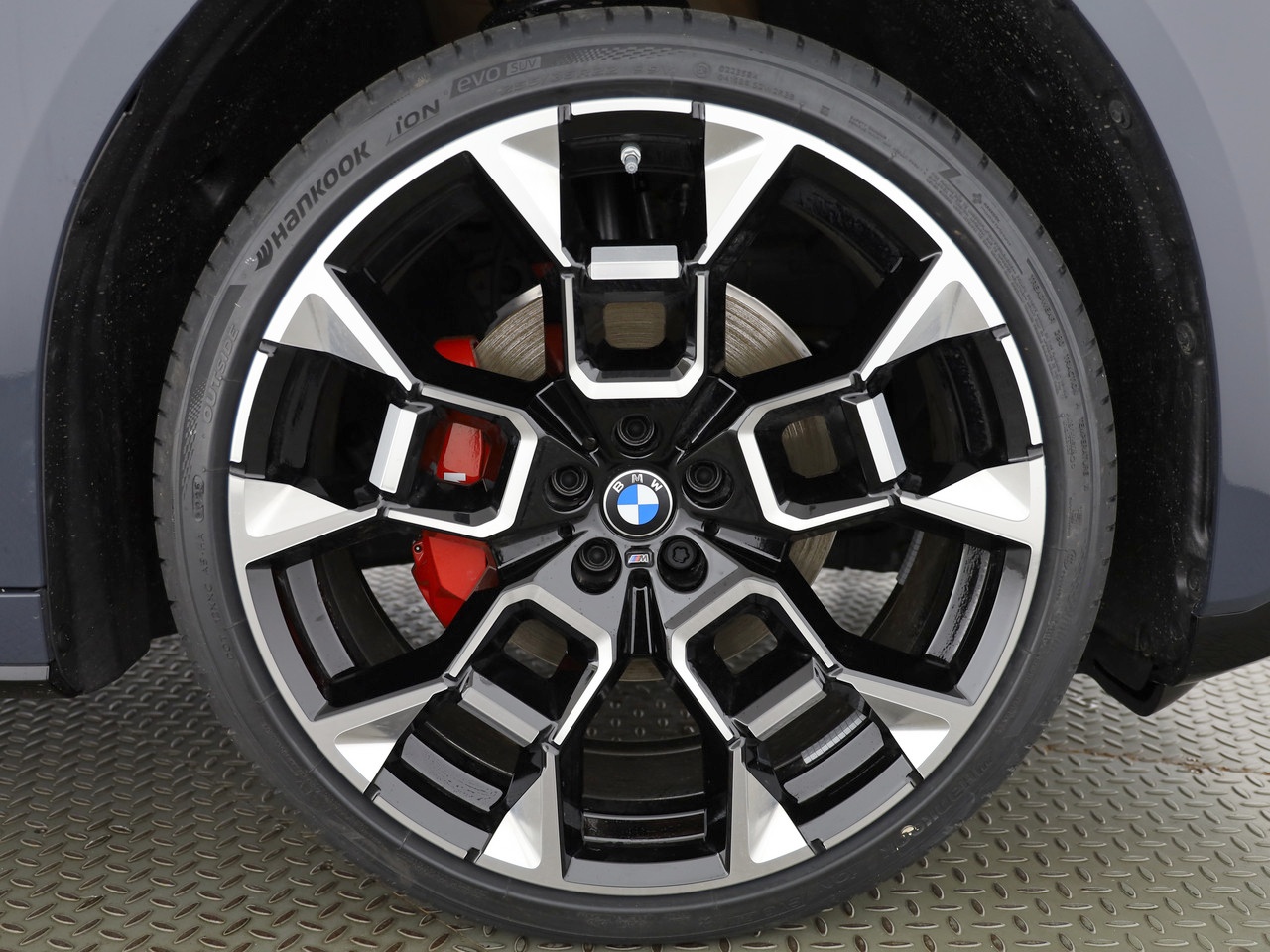 BMW iX3 50 xDrive M Sport Pro-image-24