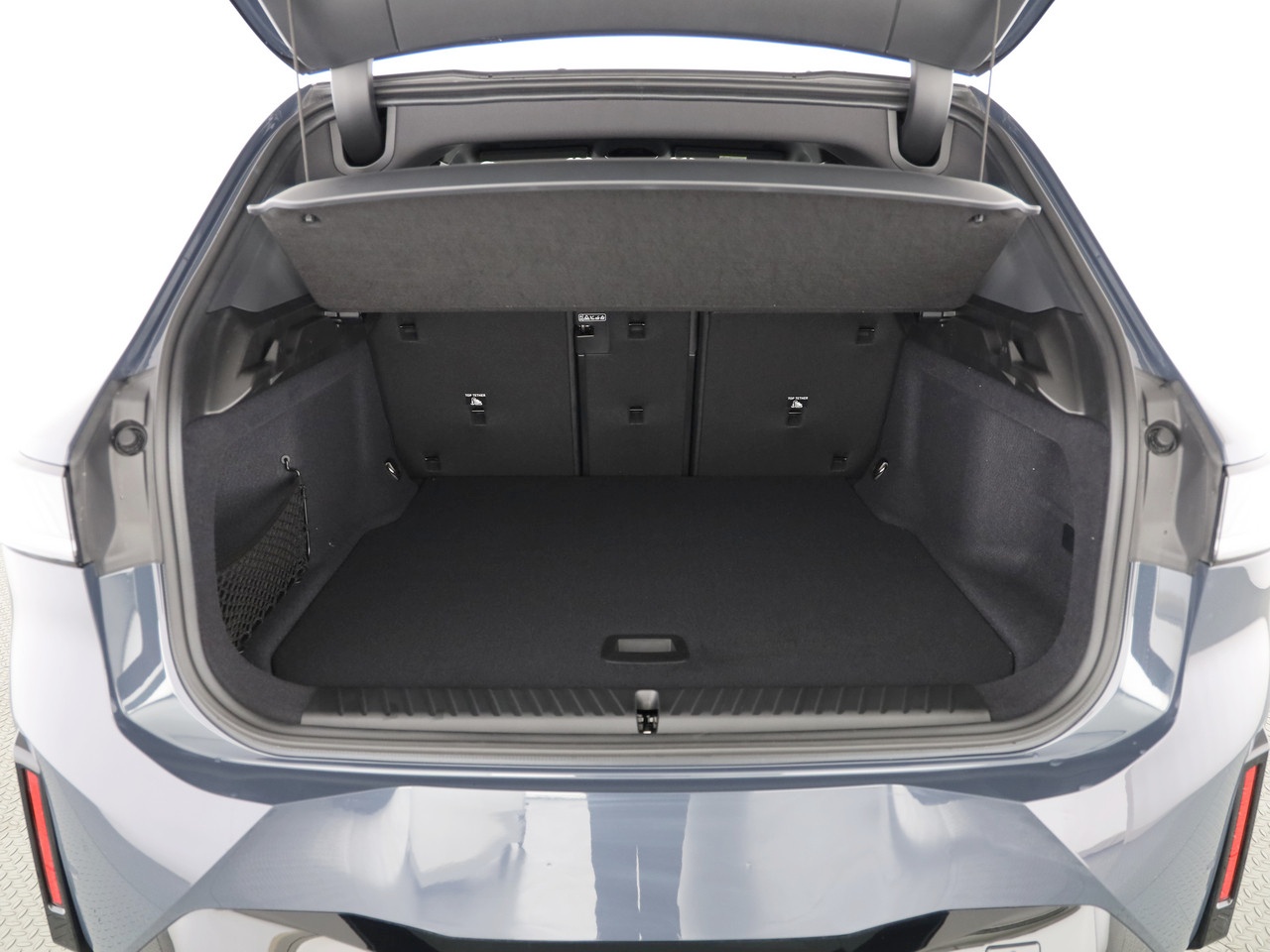 BMW iX3 50 xDrive M Sport Pro-image-7