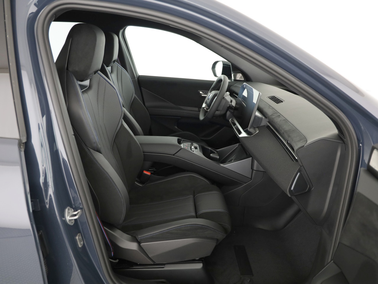 BMW iX3 50 xDrive M Sport Pro-image-16