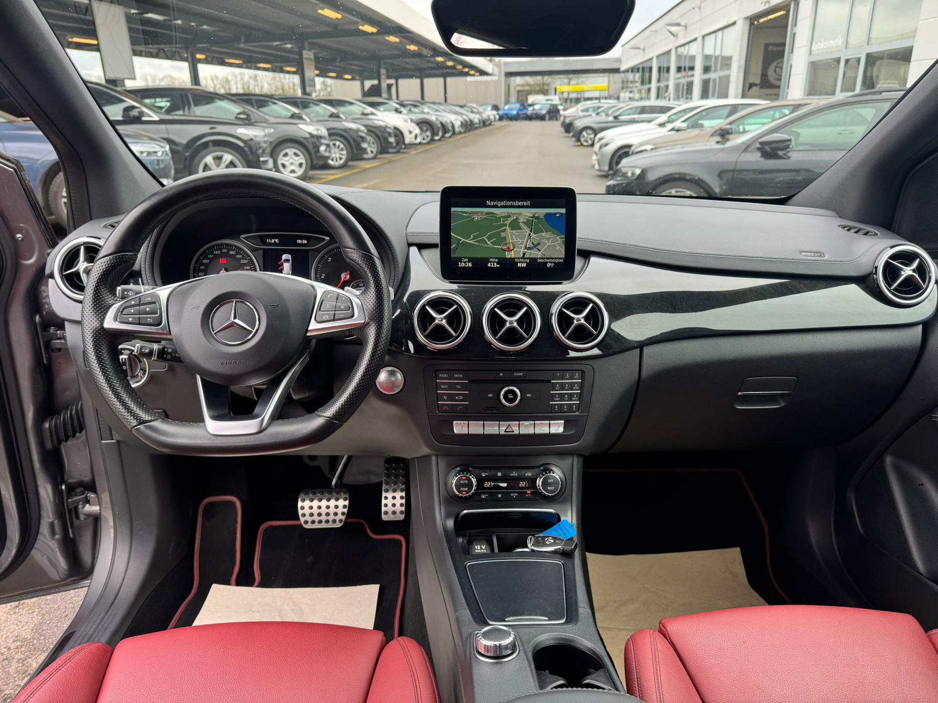 MERCEDES-BENZ B 220 CDI Swiss Star Edition AMG Line 4Matic-image-11