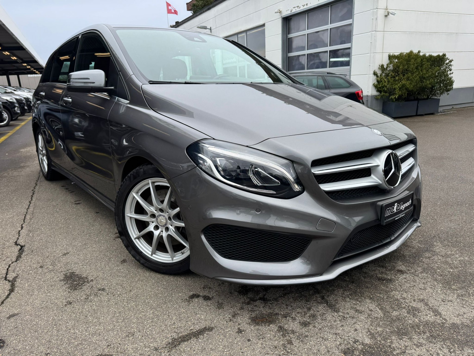 MERCEDES-BENZ B 220 CDI Swiss Star Edition AMG Line 4Matic-image-1