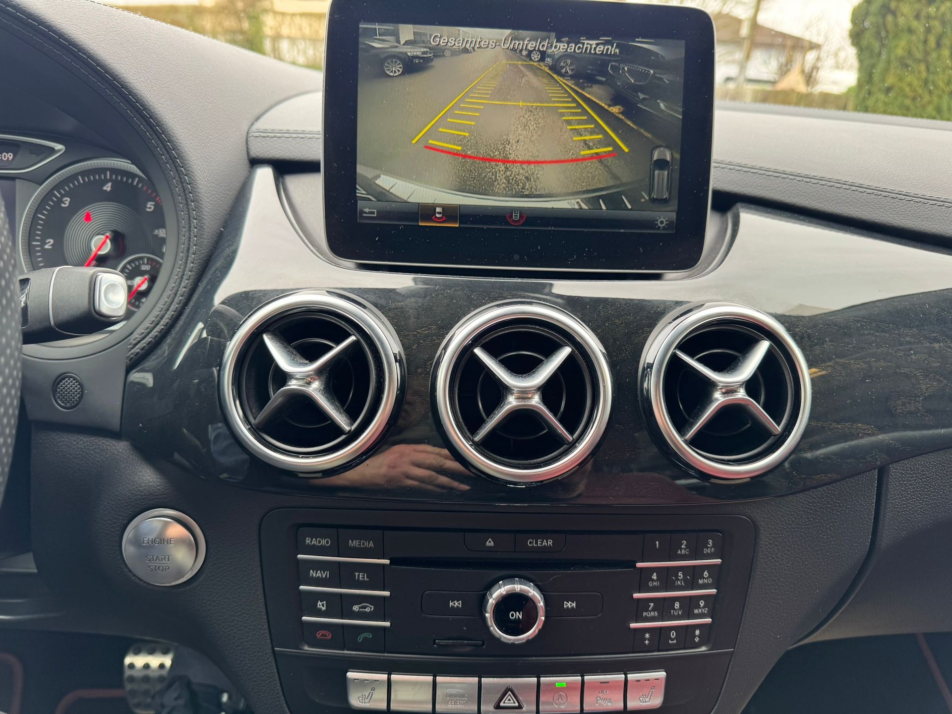 MERCEDES-BENZ B 220 CDI Swiss Star Edition AMG Line 4Matic-image-12