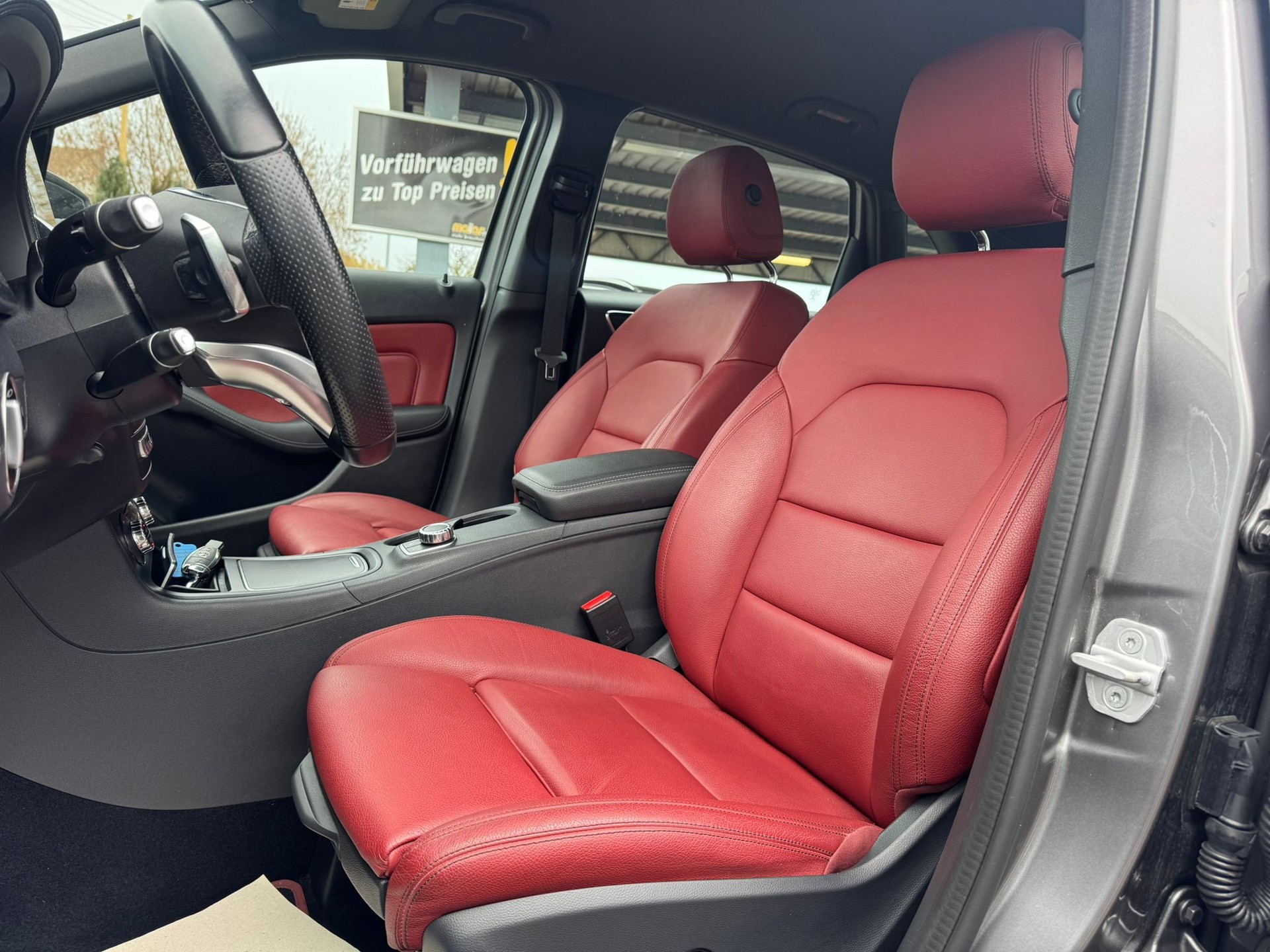 MERCEDES-BENZ B 220 CDI Swiss Star Edition AMG Line 4Matic-image-7