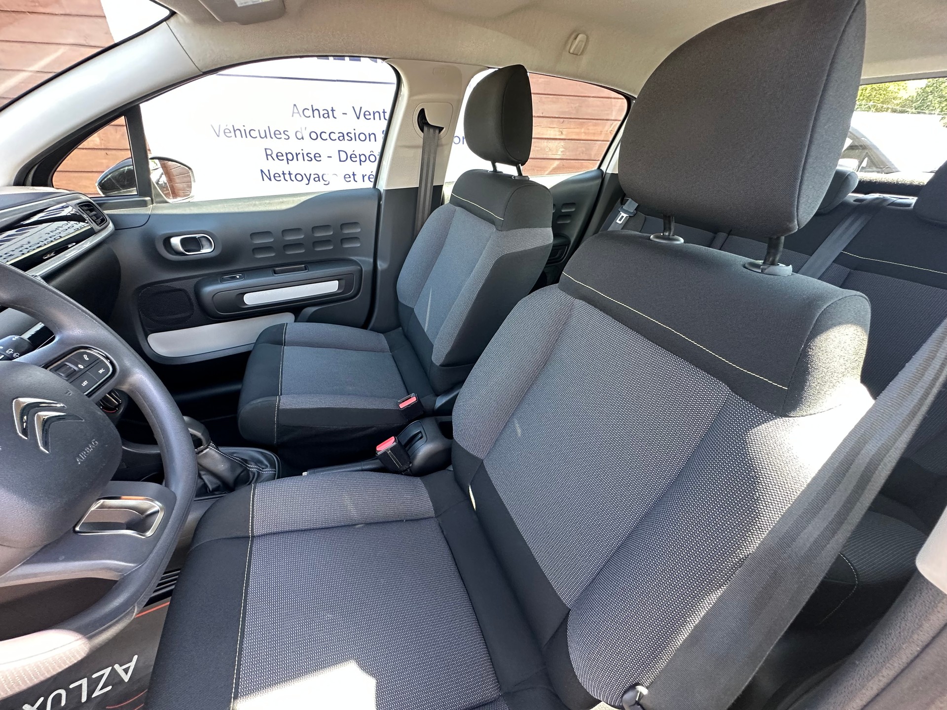 CITROEN C3 1.2i essence-image-13