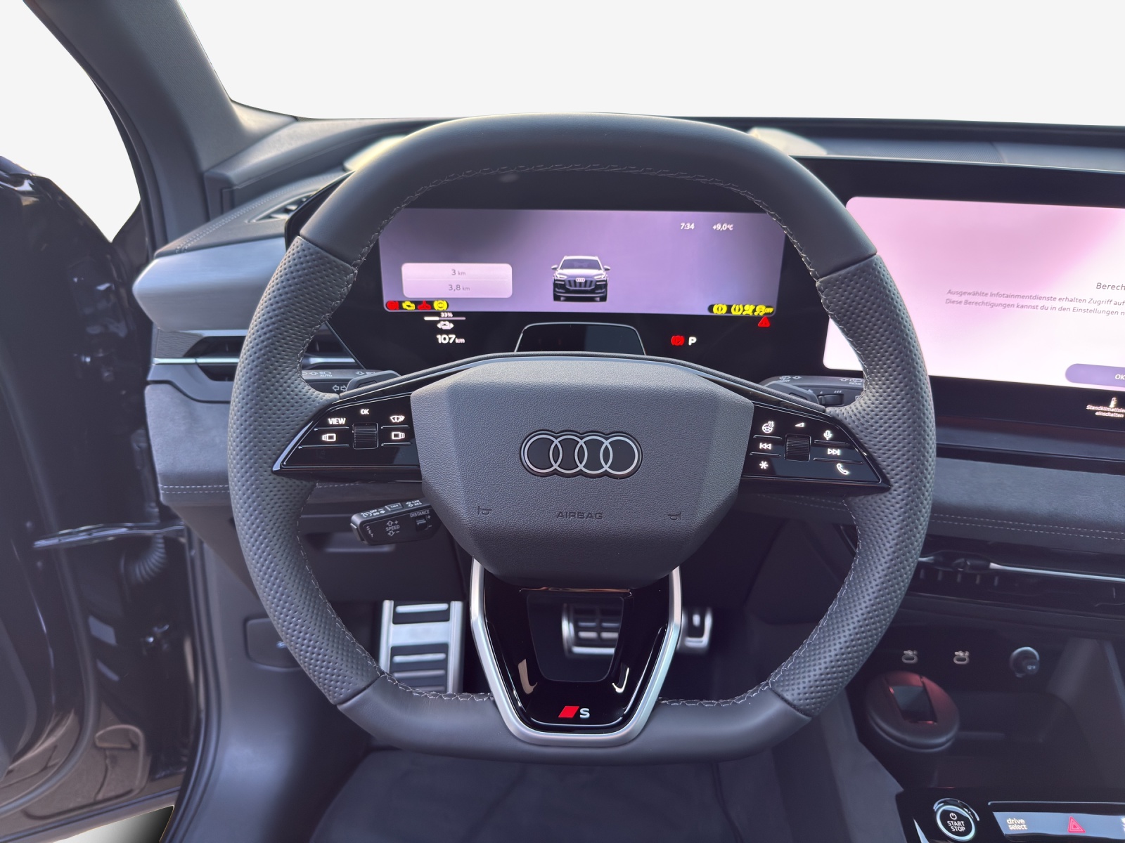 AUDI Q6 e-tron quattro-image-9