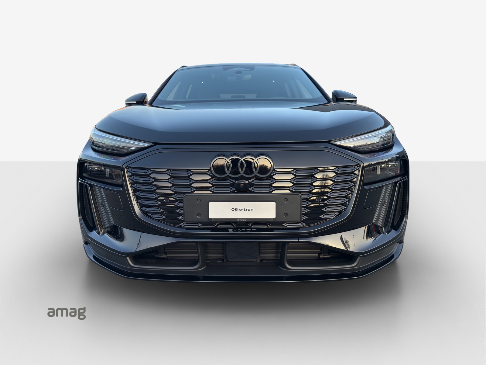 AUDI Q6 e-tron quattro-image-6
