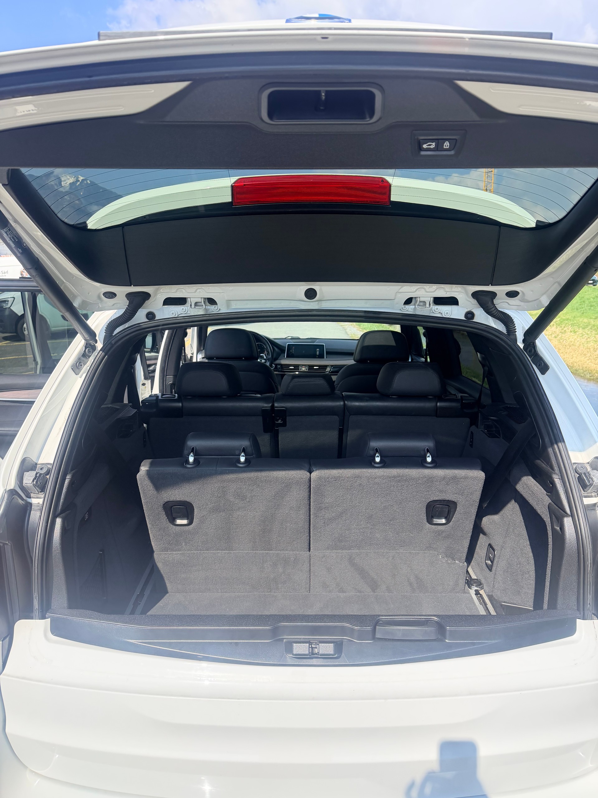 BMW X5 xDrive M50d Steptronic-image-15