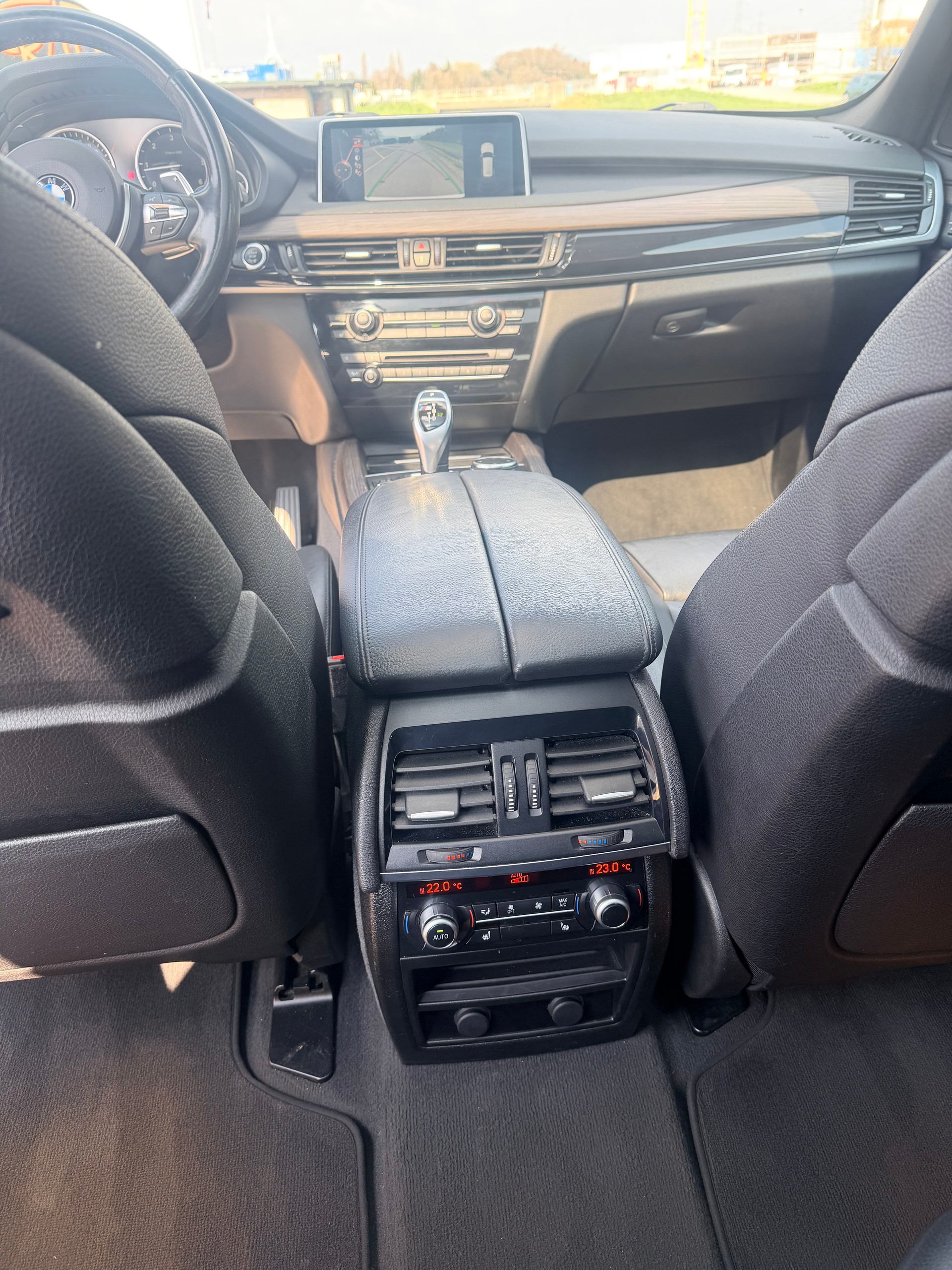 BMW X5 xDrive M50d Steptronic-image-13