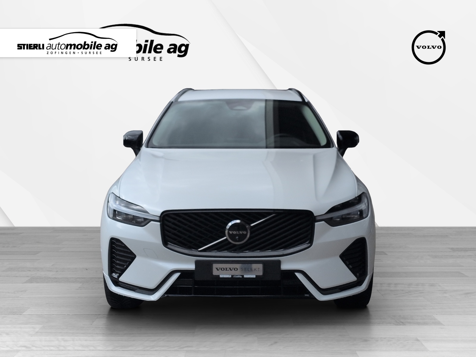 VOLVO XC60 2.0 B5 MH Plus Dark AWD-showroom-element-1