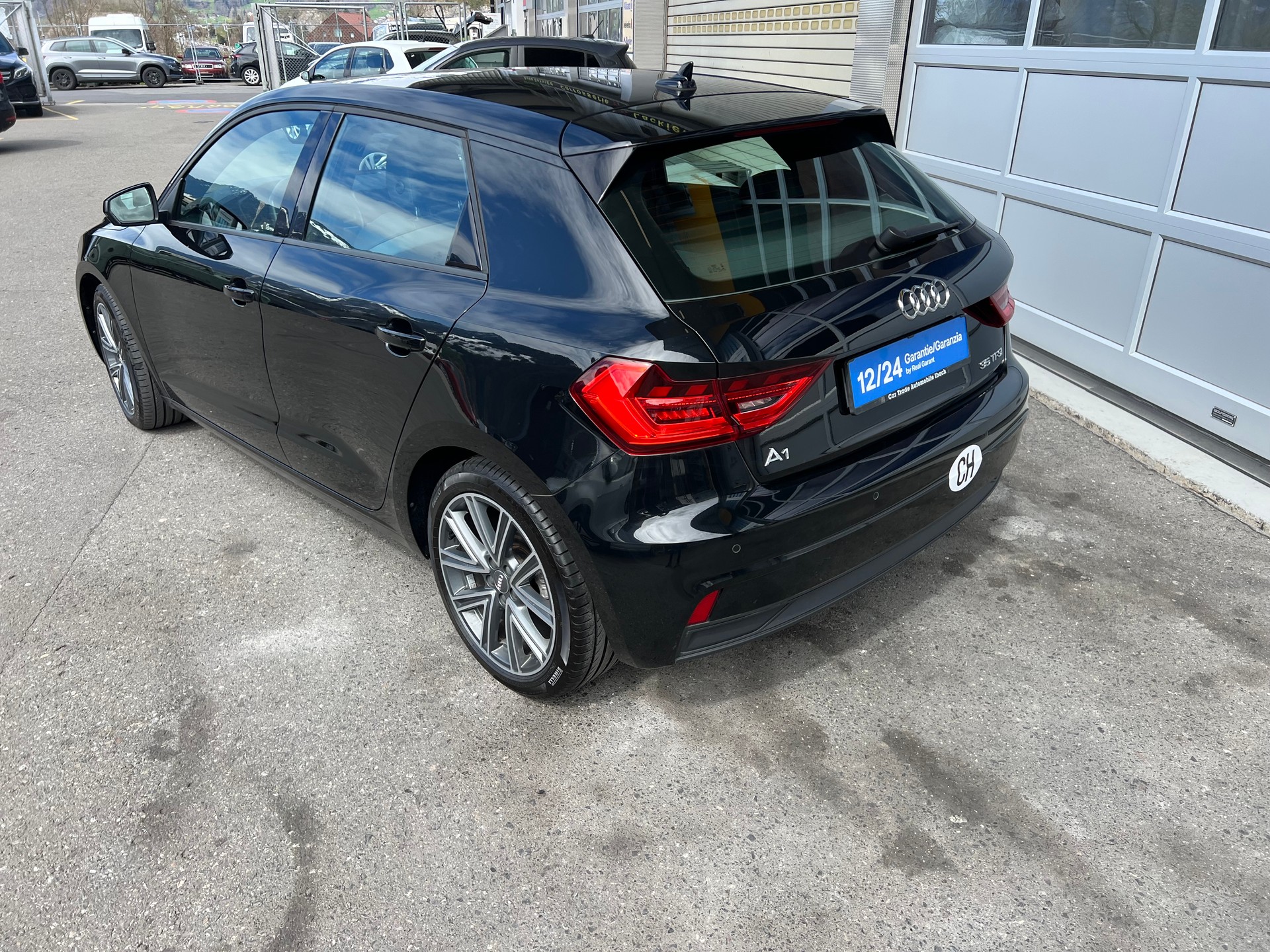 AUDI A1 Sportback 35 TFSI S Line S-tronic *** PS 150 * Navigation * Tempomat * 8 fach * Assistenten * 1 Jahr Garantie möglich **-showroom-element-3